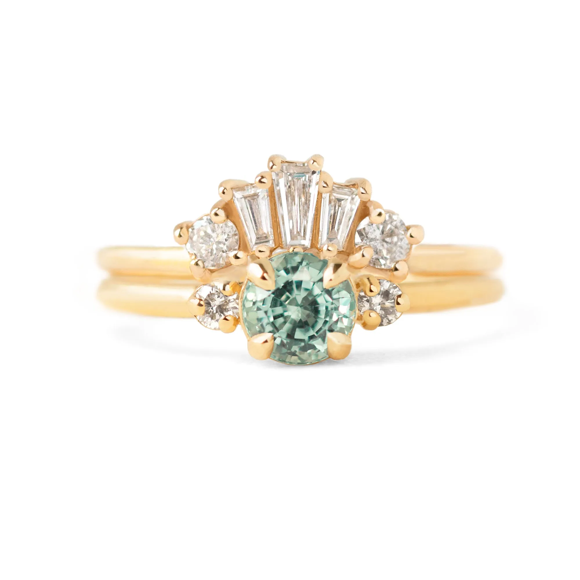 0.17 tcw. Baguette Contour Band