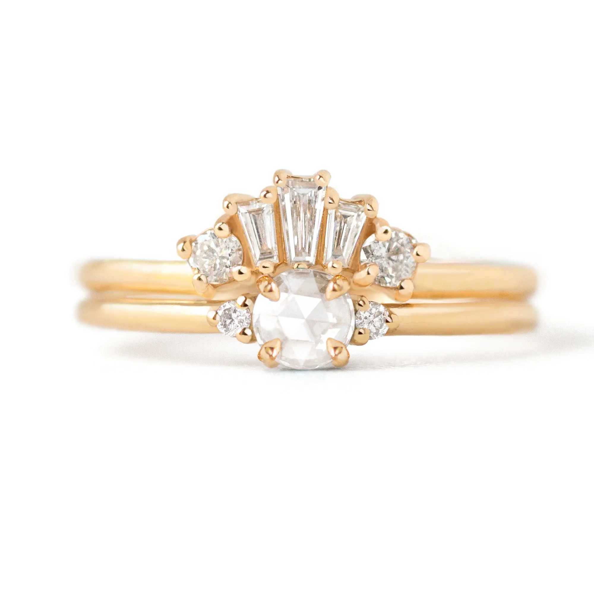 0.17 tcw. Baguette Contour Band