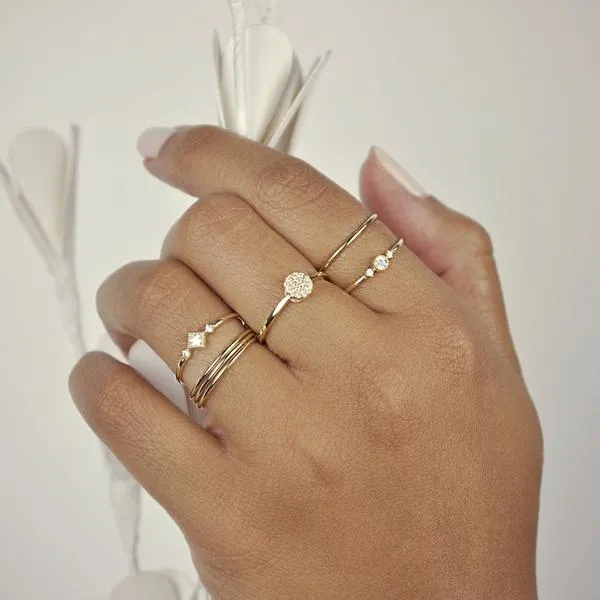 10k Solid Gold CZ Circle Ring