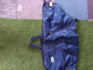 3'0 like new, foal stable rug, medium, navy blue
