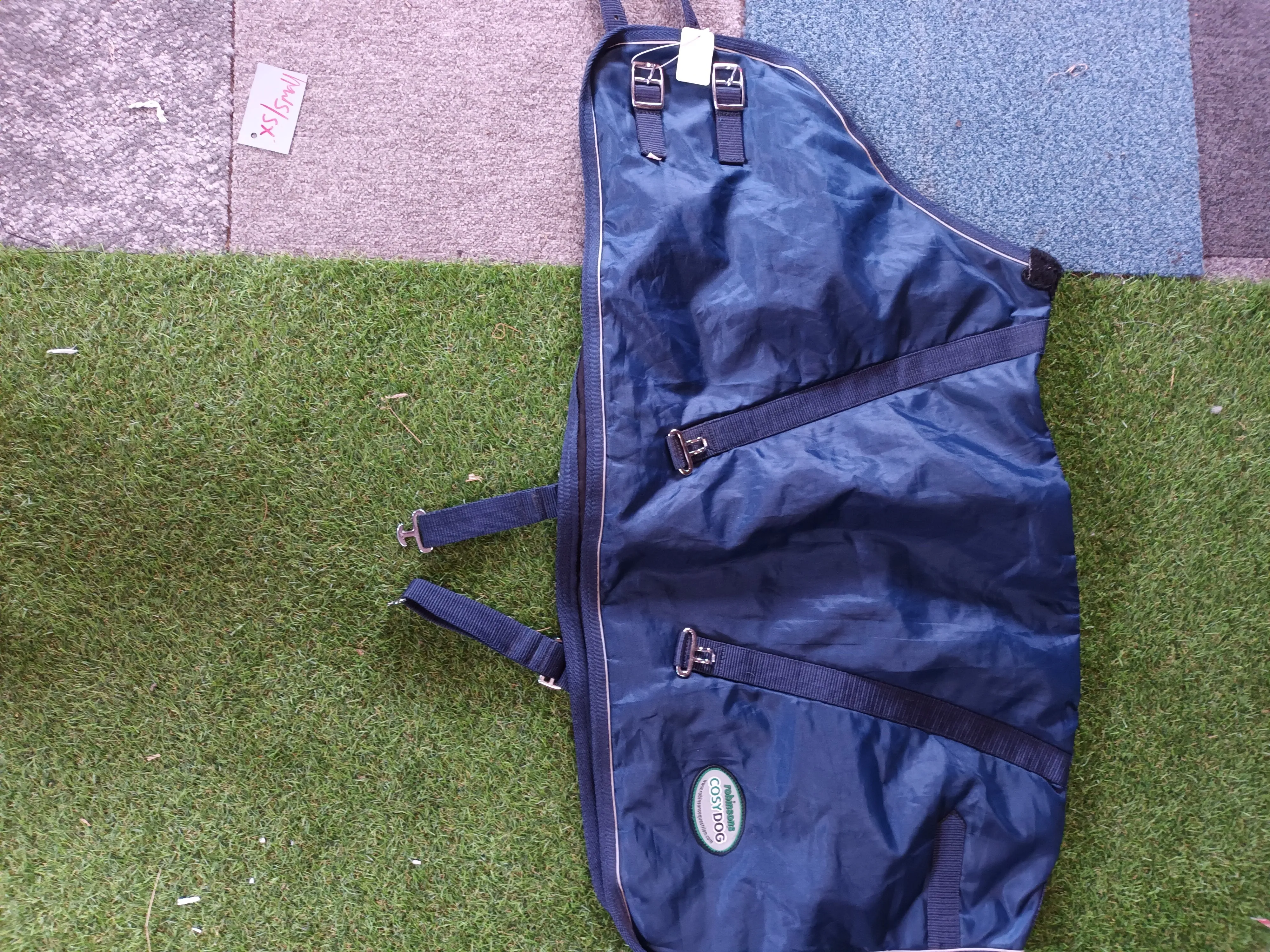 3'0 like new, foal stable rug, medium, navy blue