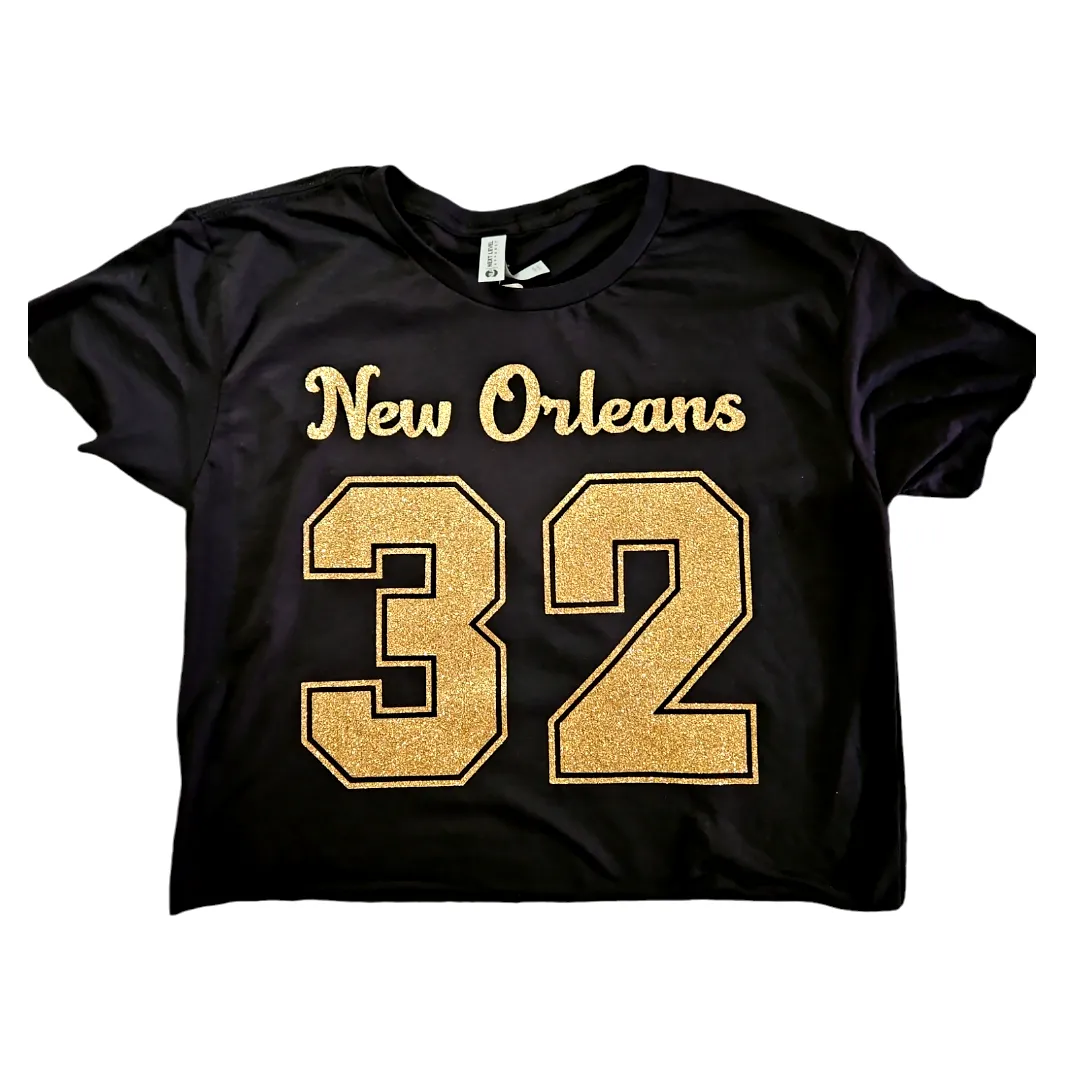 32 crop black & gold