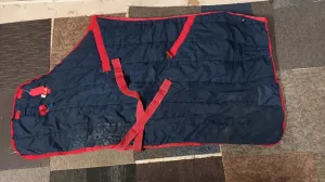 5'6 heavy, stable rug Few tears and repairs