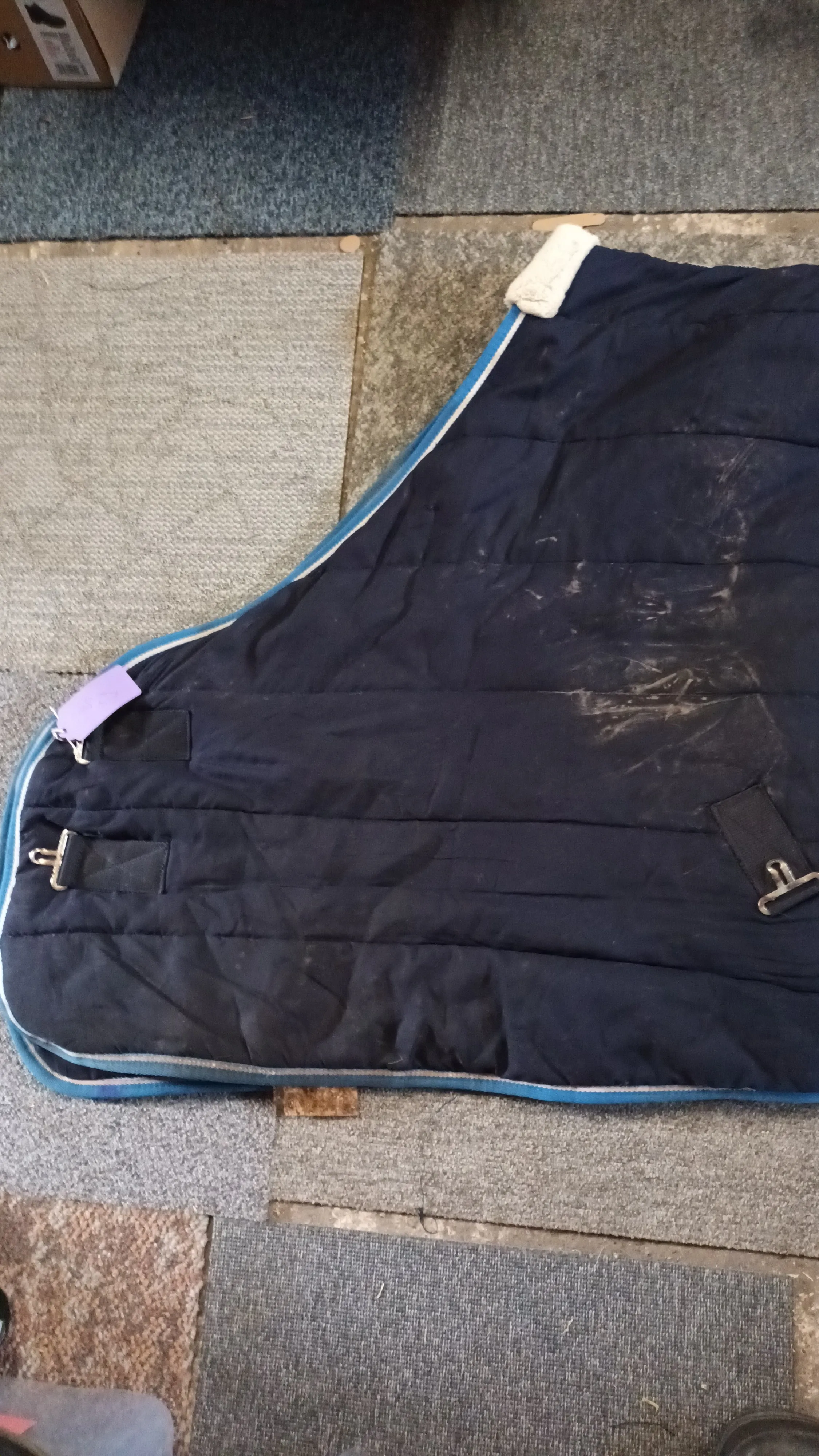6'0, horze, light stable rug, few tears and repairs