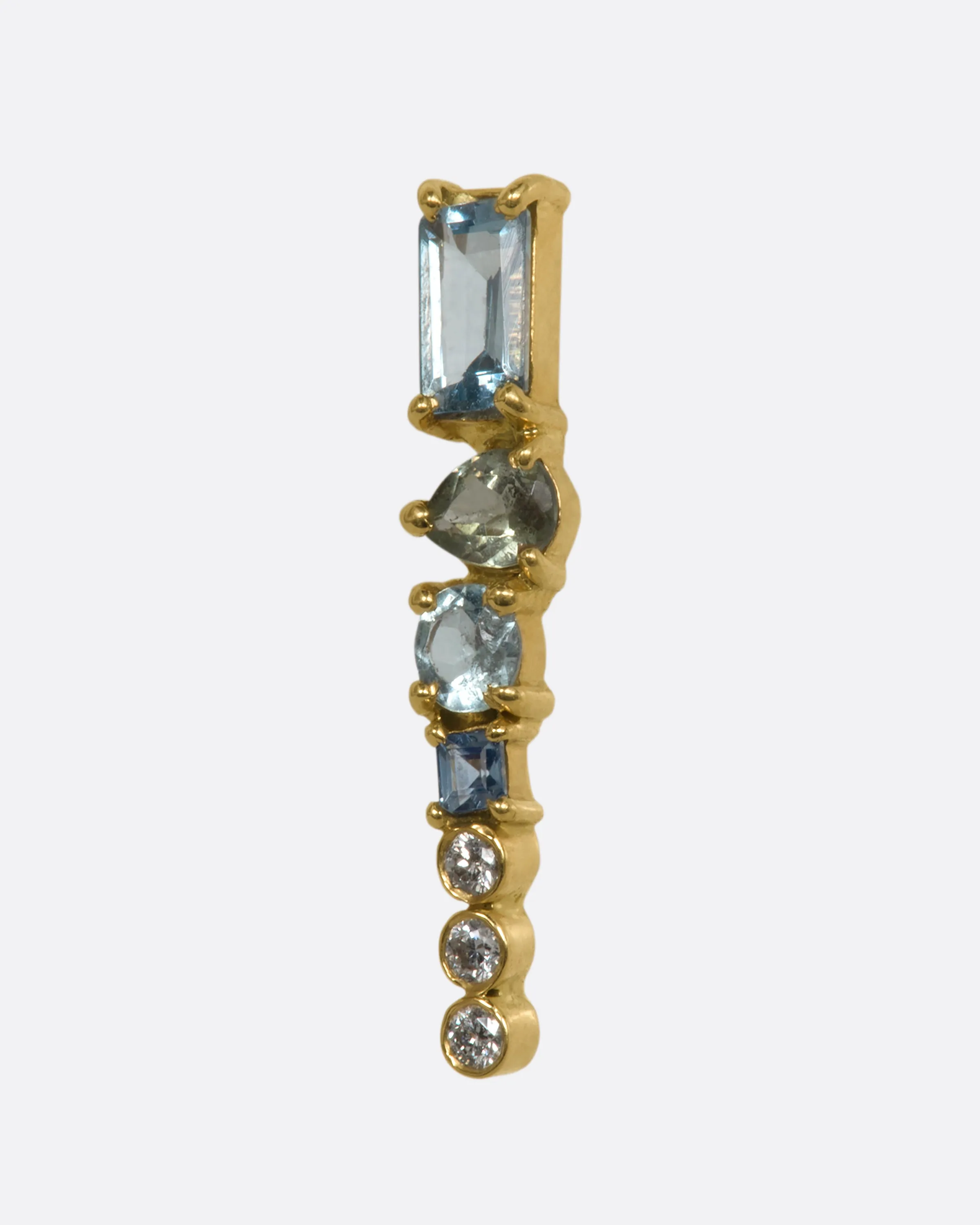 Afastachie Stud Earring