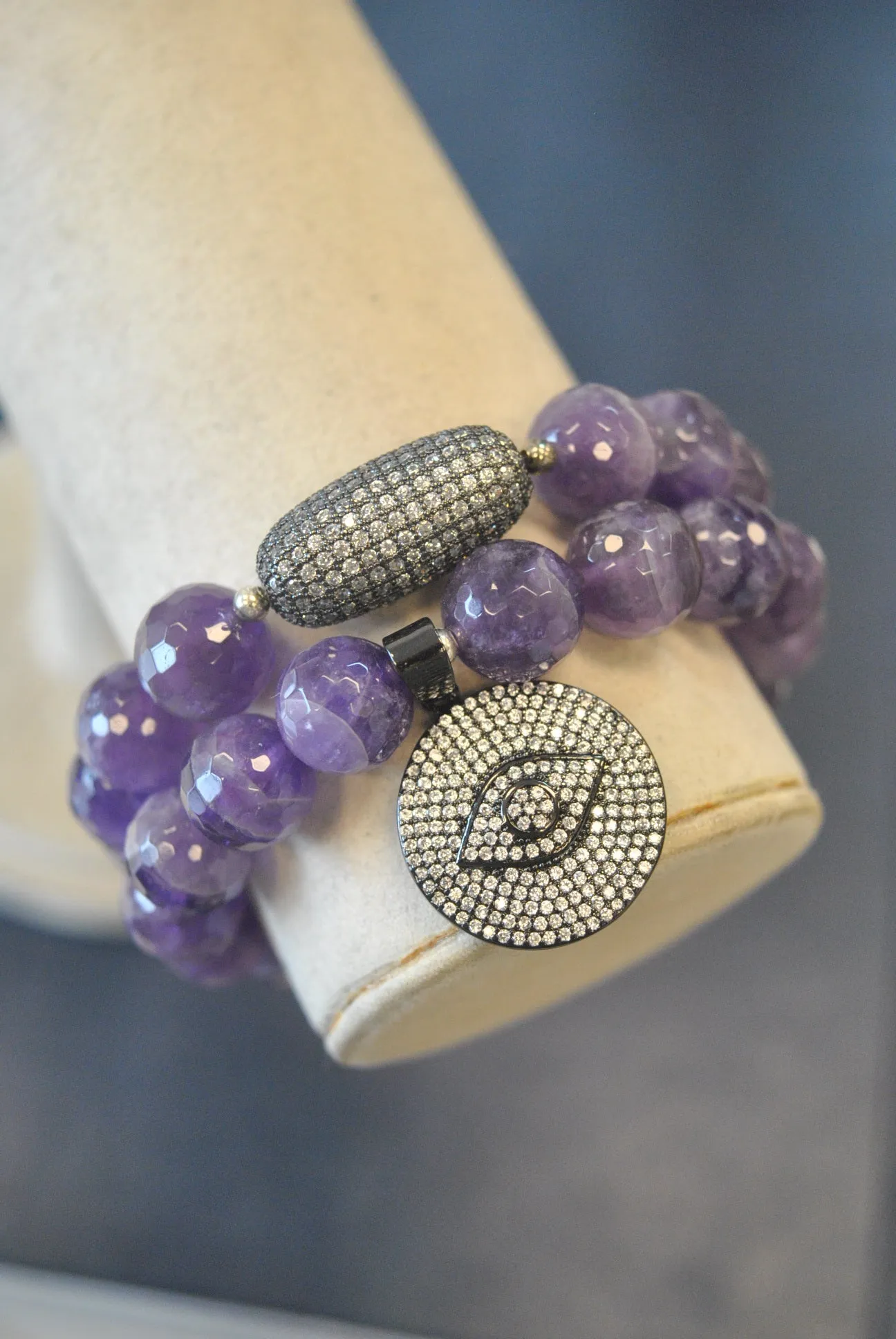AMTHYST AND RHINESTONES STRETCHY STATEMENT BRACELET SET