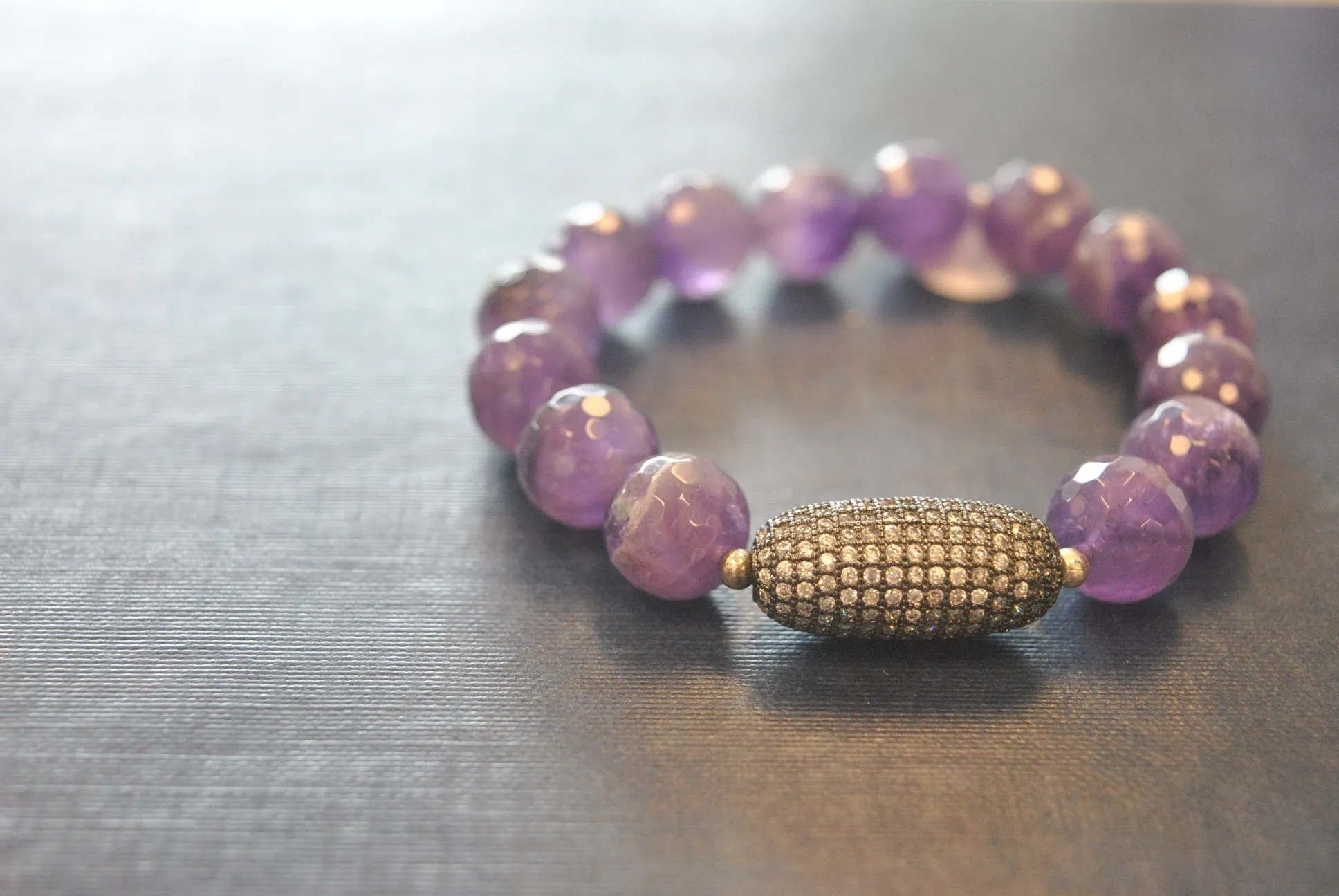 AMTHYST AND RHINESTONES STRETCHY STATEMENT BRACELET SET