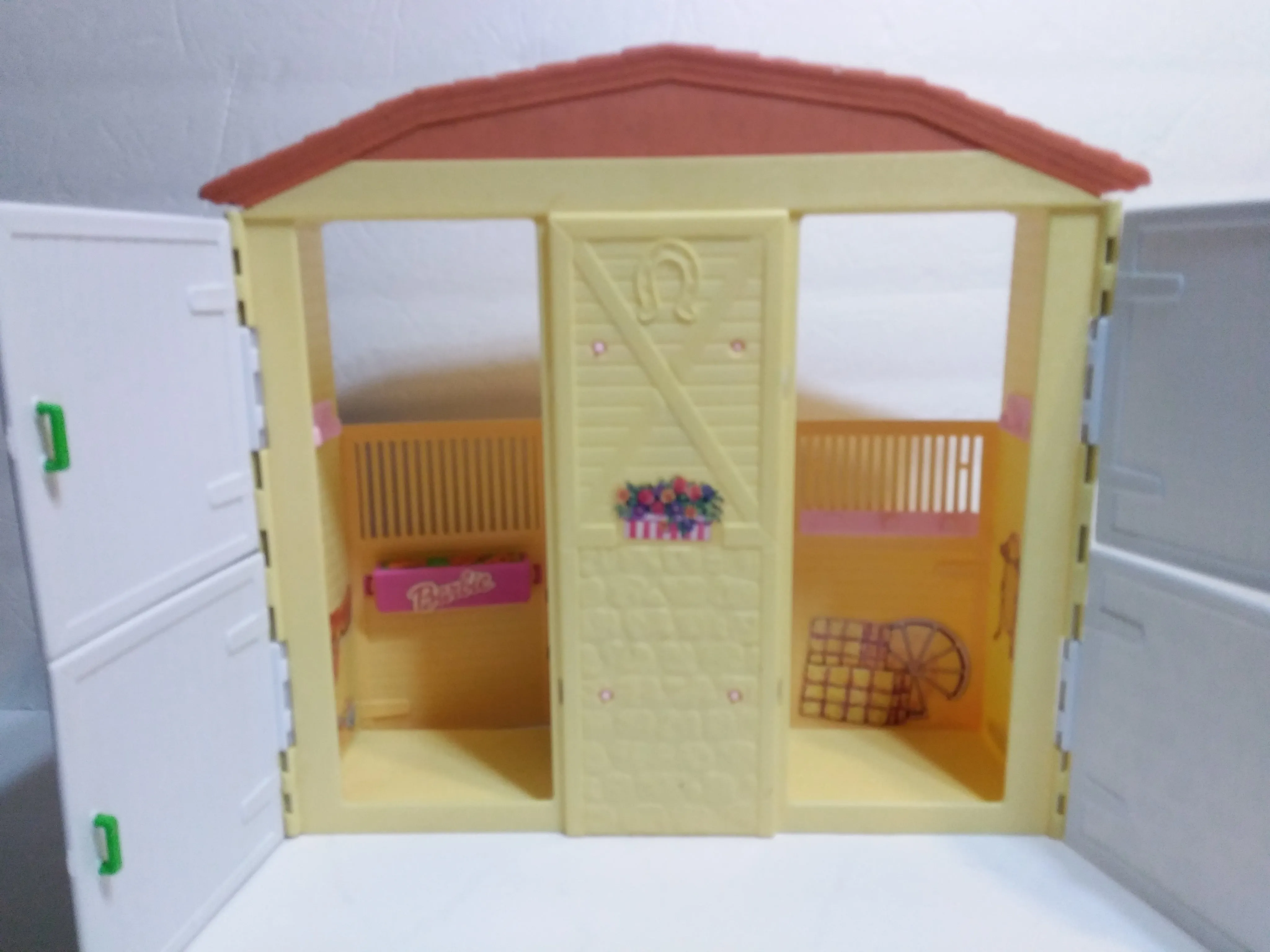 Barbie Magical Sounds Stable Playset
