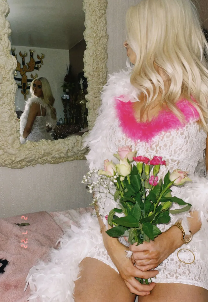 BRIGHT PINK FLUFF NIGHTIE