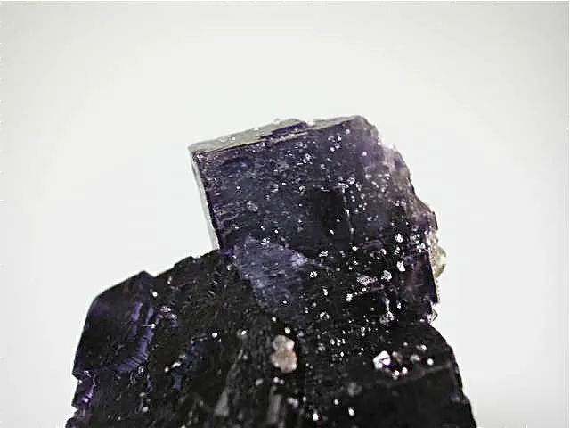 Calcite on Fluorite, Rosiclare Level Minerva #1 Mine, Ozark-Mahoning Company, Cave-in-Rock District, Southern Illinois, Mined ca. 1992-1993, Koster Collection #00172, Miniature 3.0 x 4.0 x 4.0 cm, $45. Online 03/04.  SOLD.