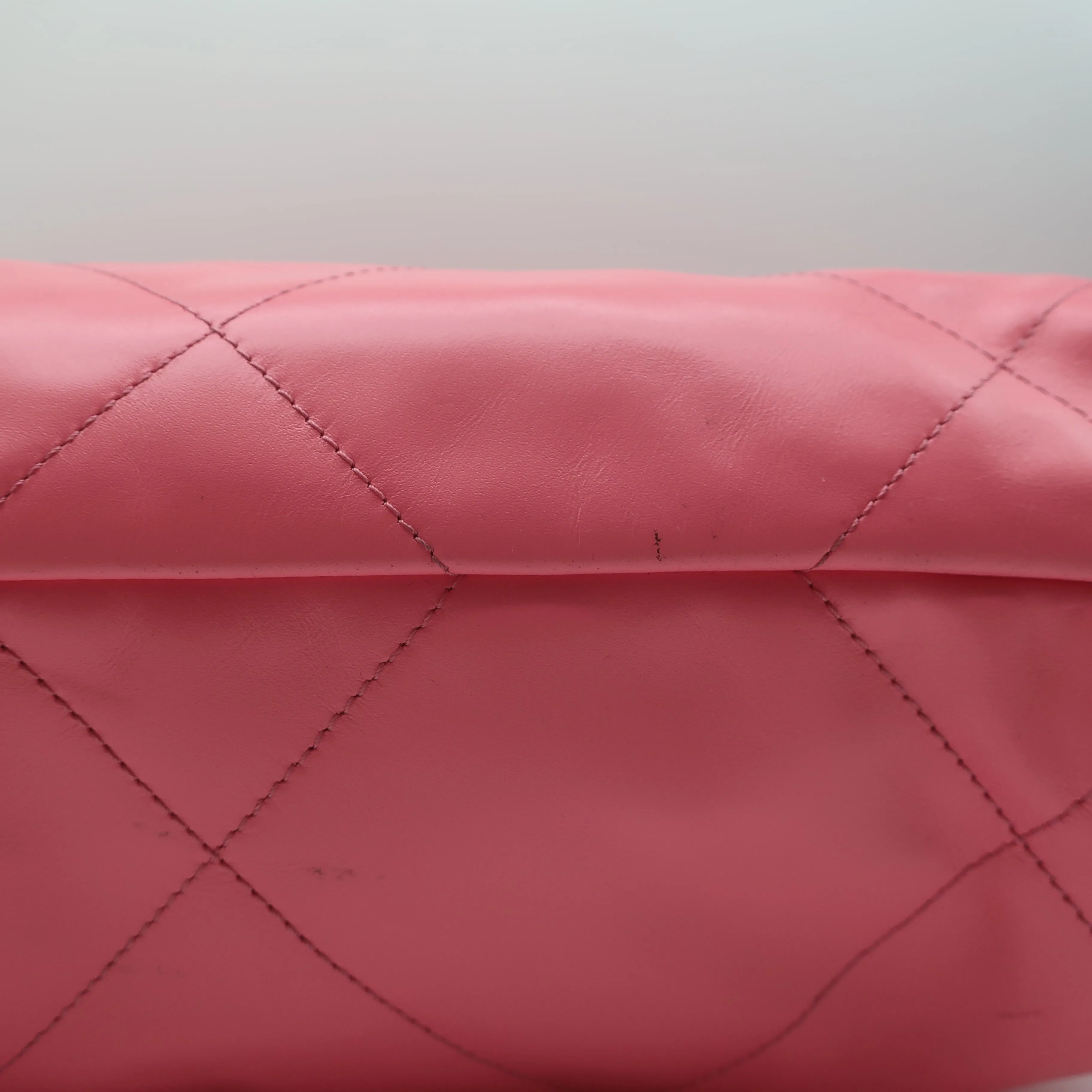 Chanel 22 Small Shoulder Bag Pink Quilted Leather