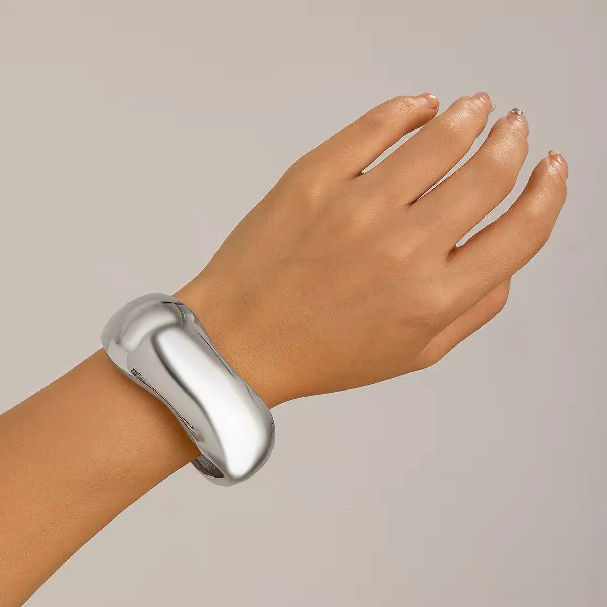 Classic Exaggerated Smooth Glossy Metal Wide Bangles Bracelet