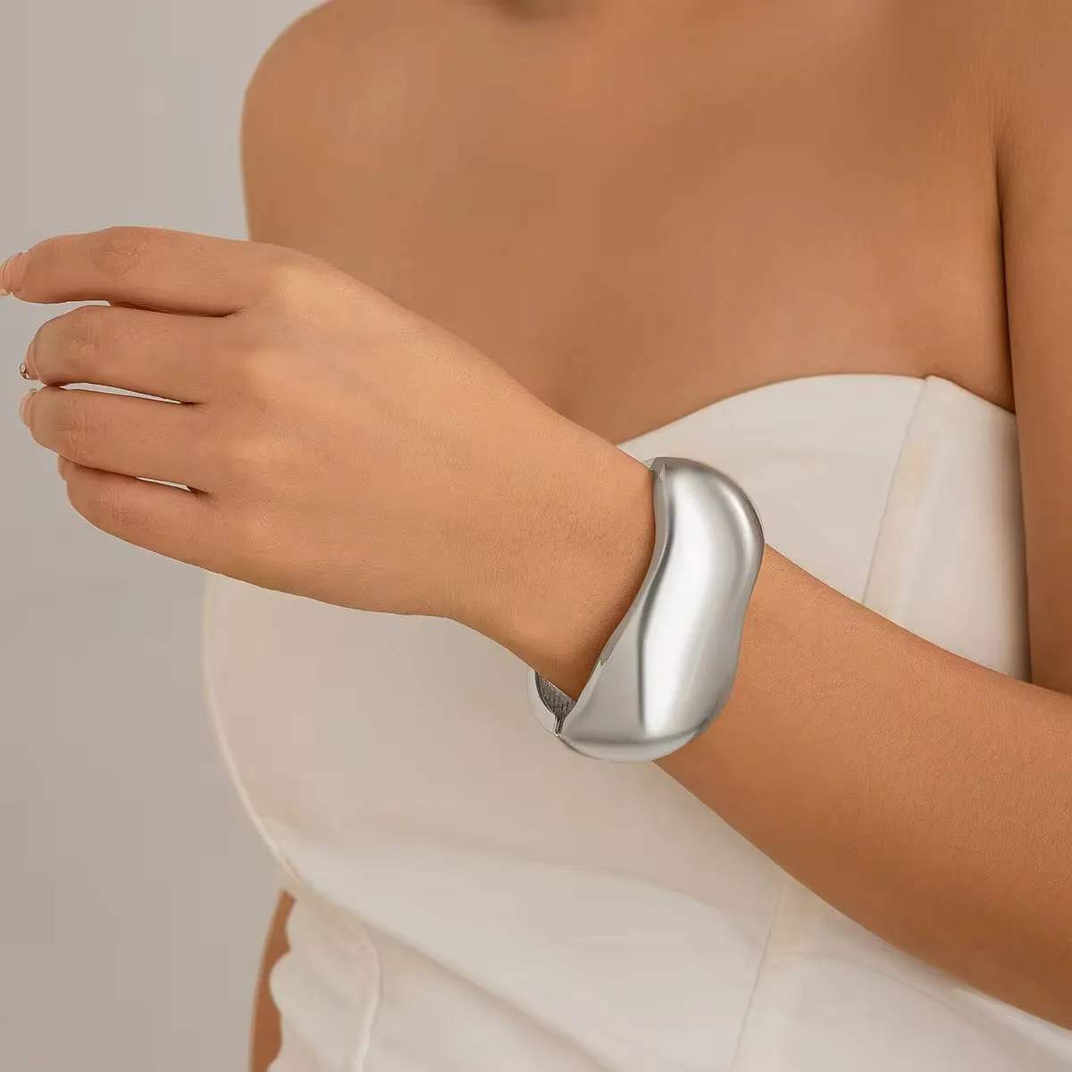 Classic Exaggerated Smooth Glossy Metal Wide Bangles Bracelet
