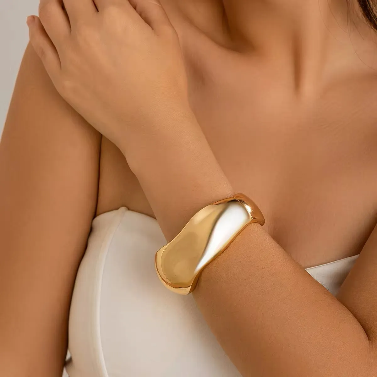 Classic Exaggerated Smooth Glossy Metal Wide Bangles Bracelet
