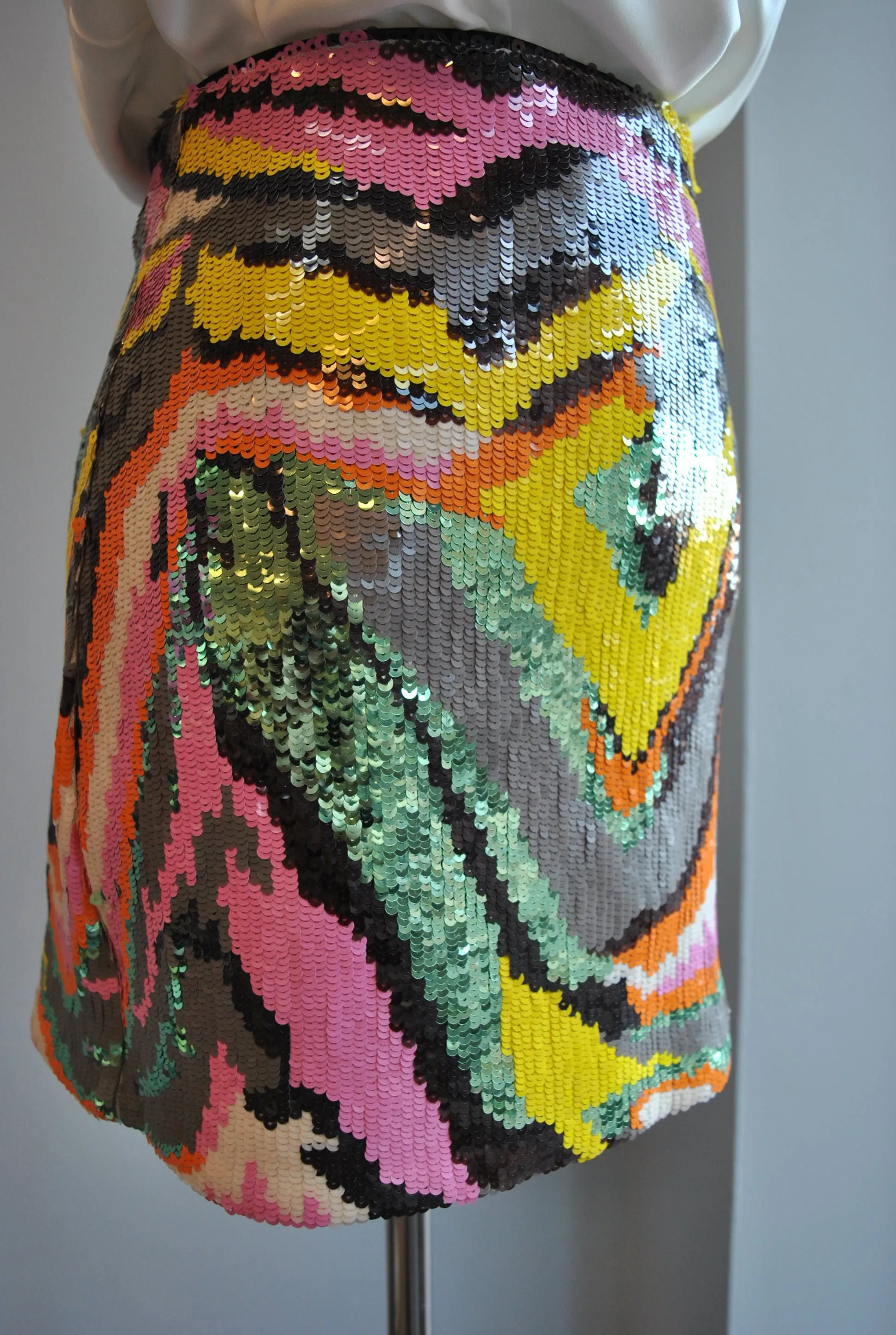 CLEARANCE - MULTICOLOR SEQUIN MINI SKIRT