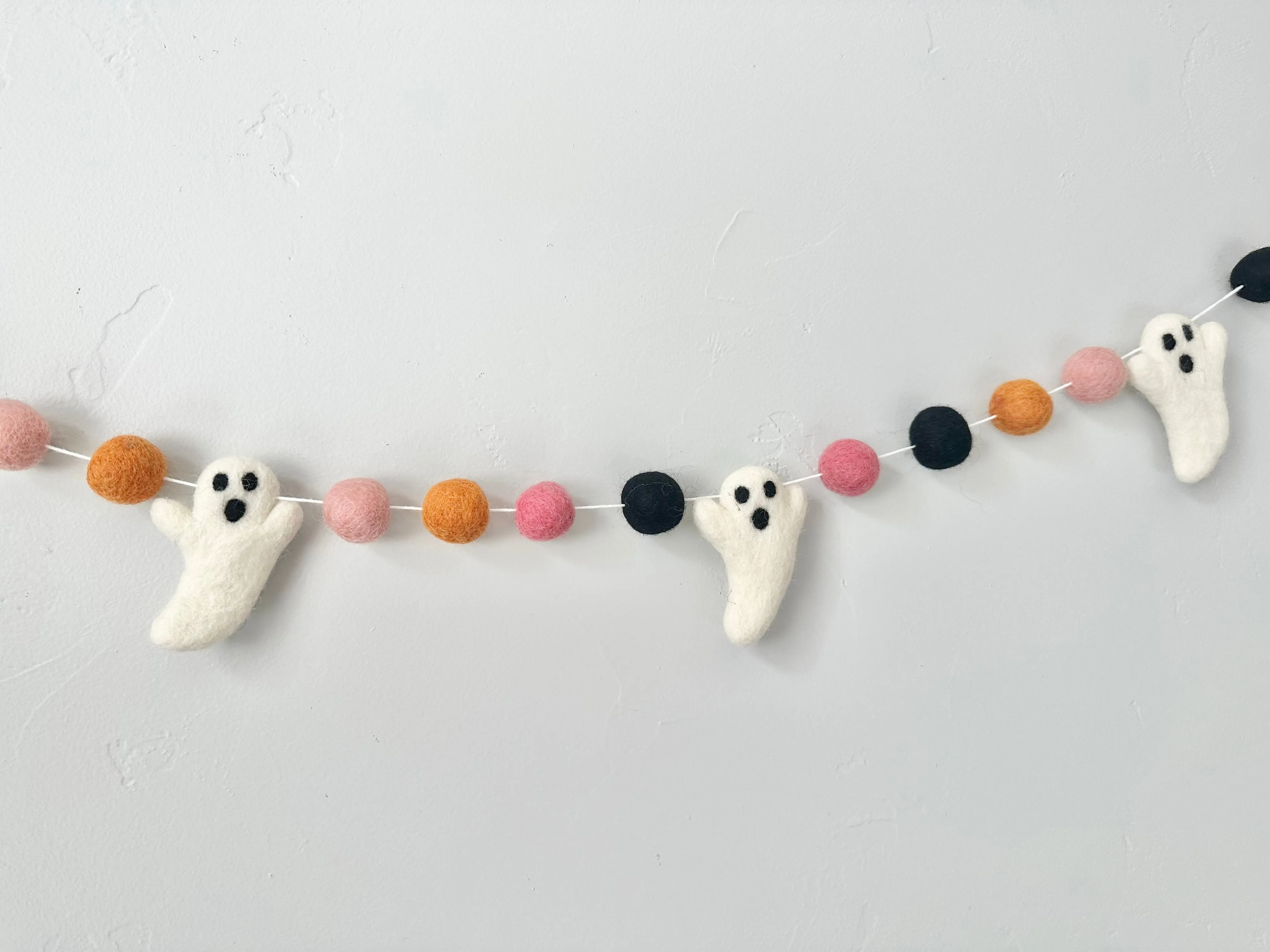 Cute Girl Ghost Garland