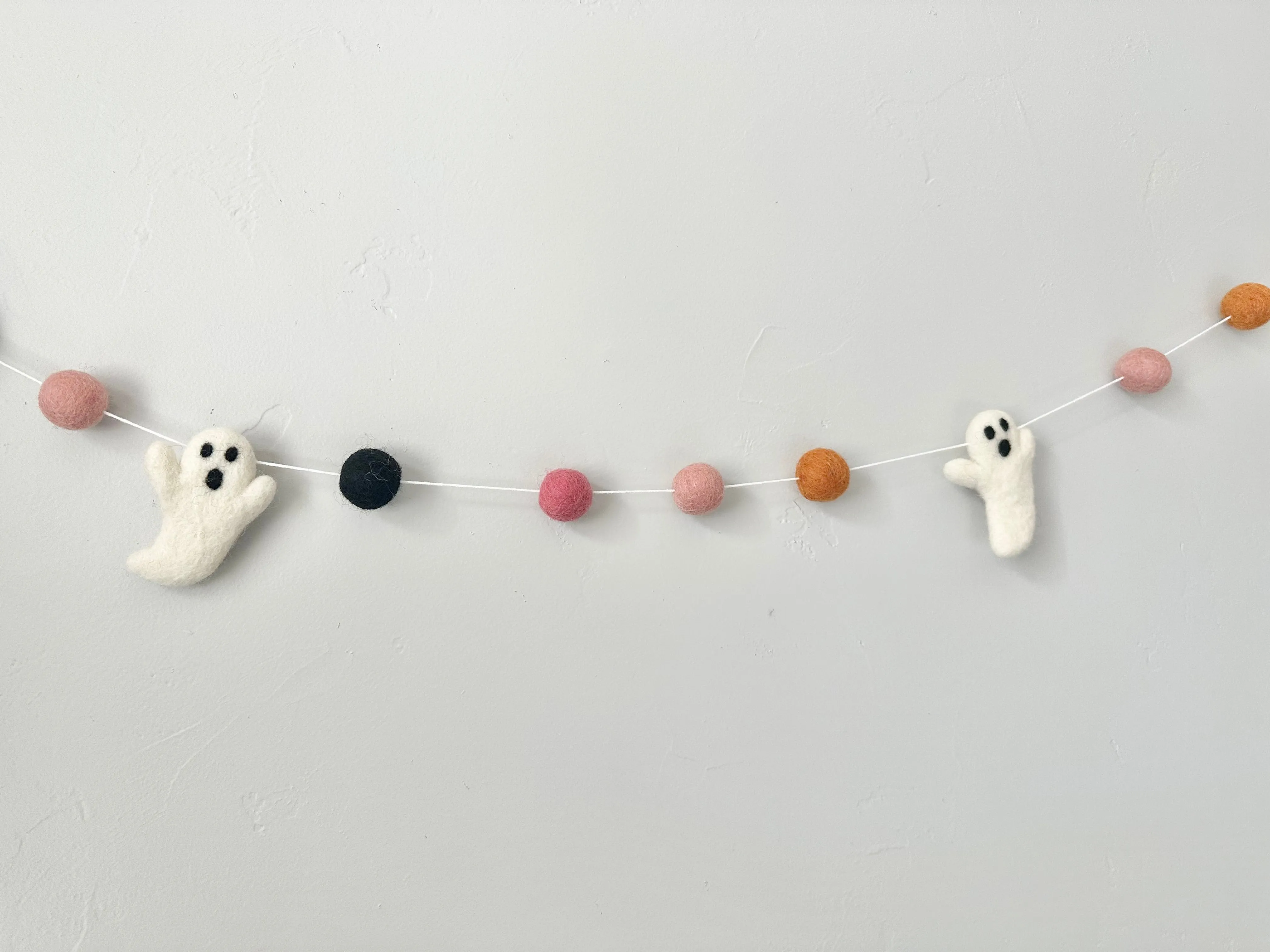 Cute Girl Ghost Garland