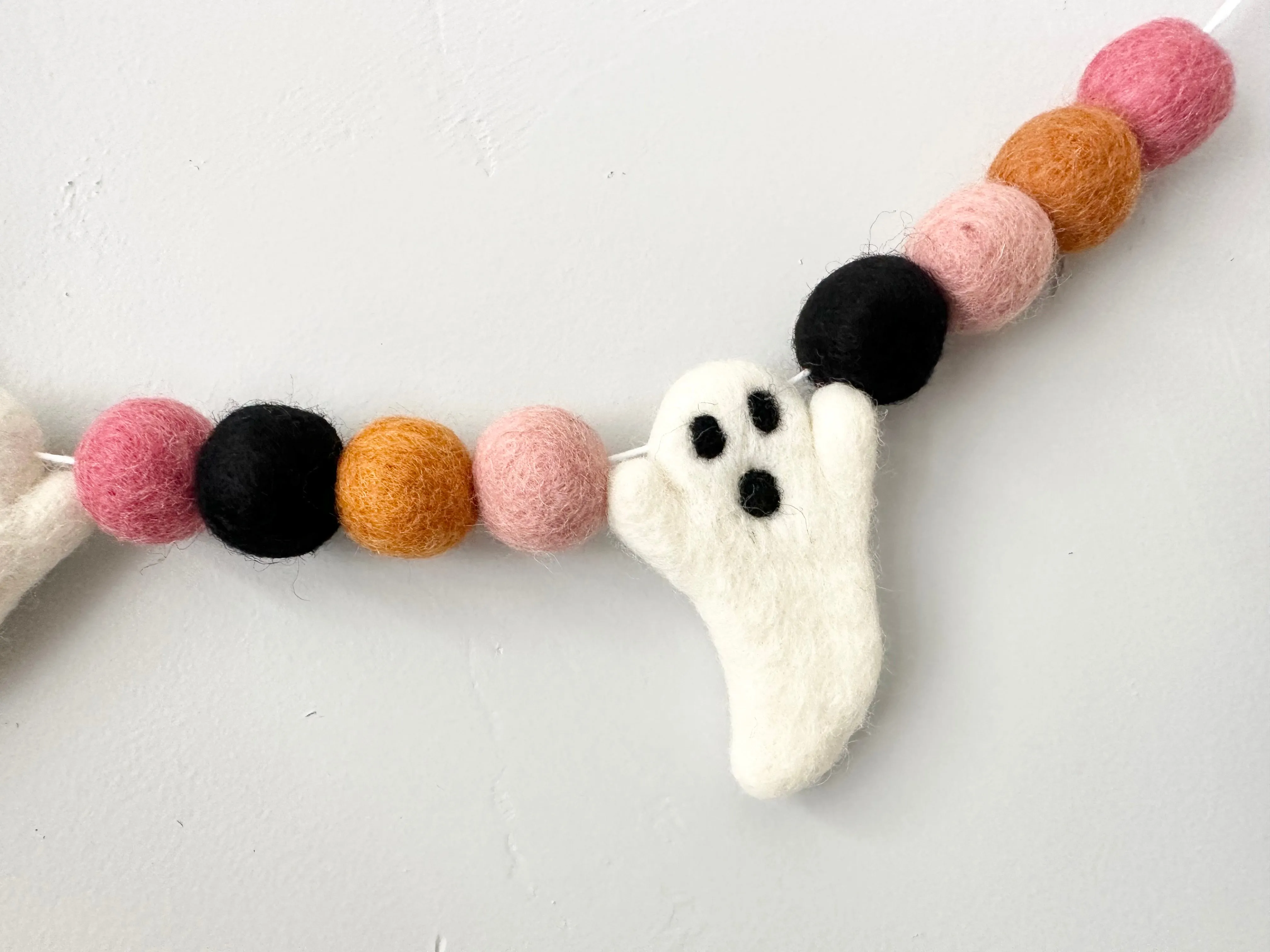 Cute Girl Ghost Garland