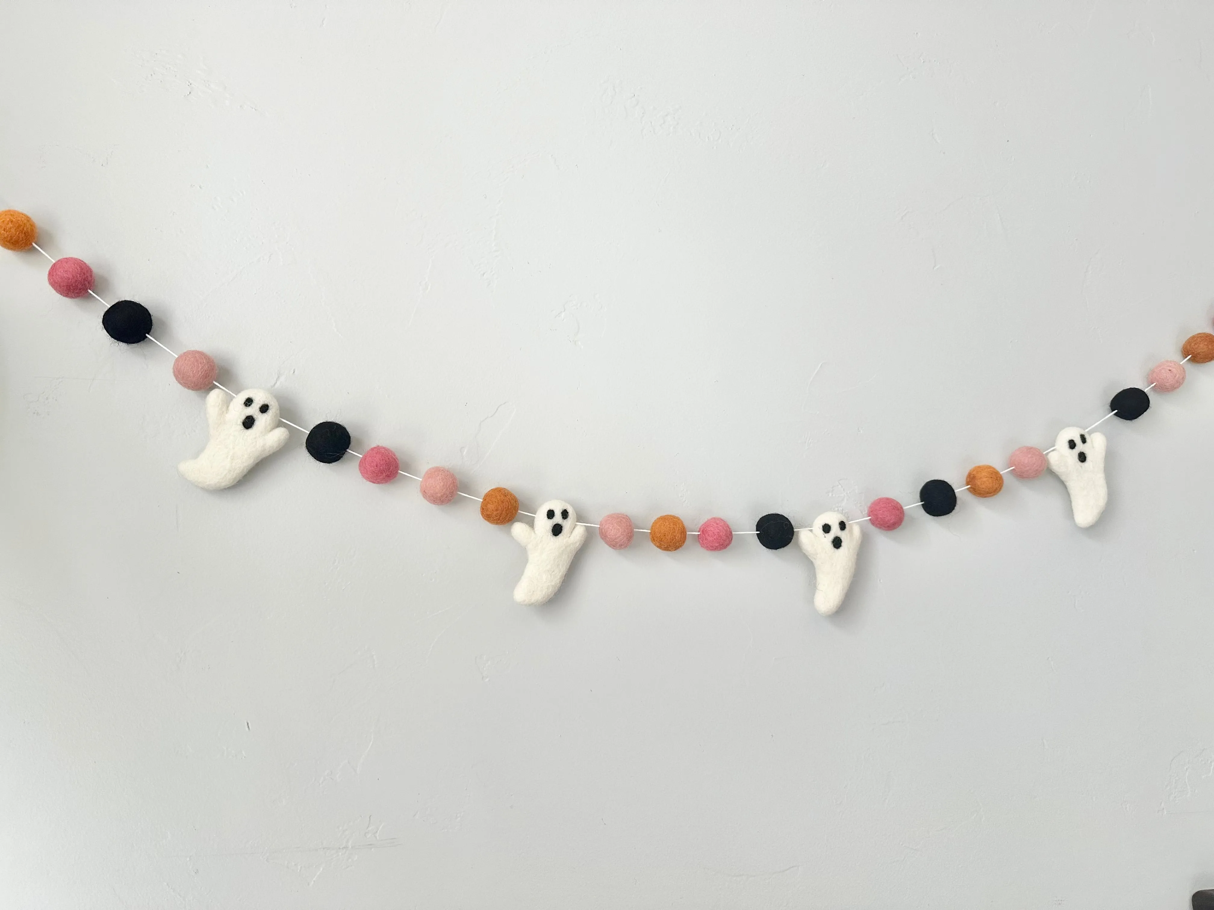 Cute Girl Ghost Garland