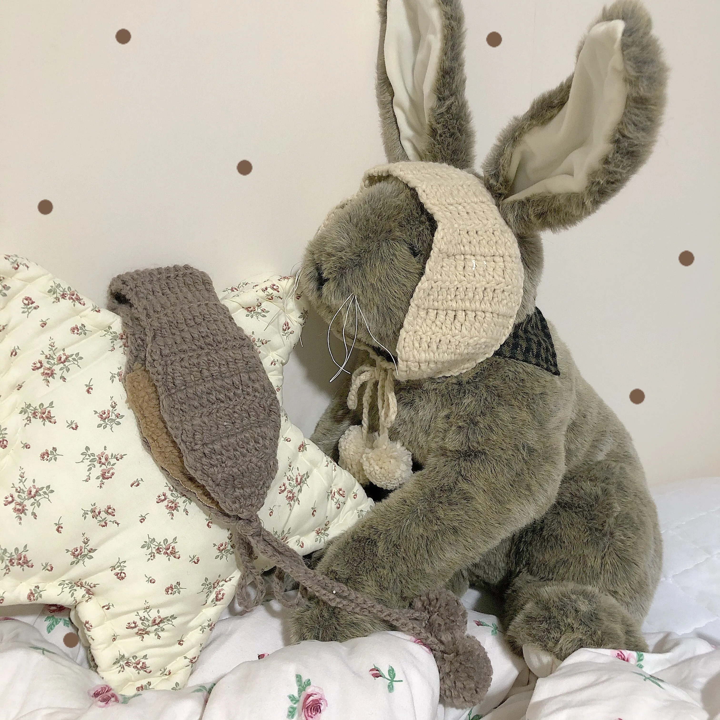Cute knitted earmuffs yc22487