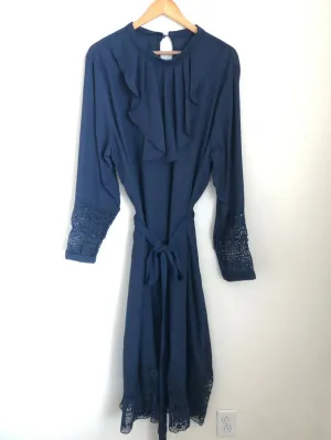 Cute ruffle collar dress
