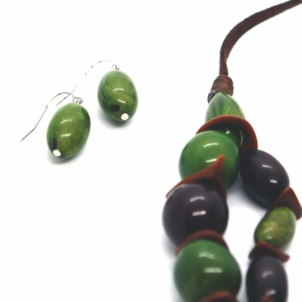 Earthy: Green Layers Tagua Necklace Set