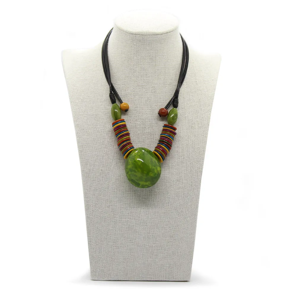Earthy: Green Tagua Heart Pendant Necklace Set