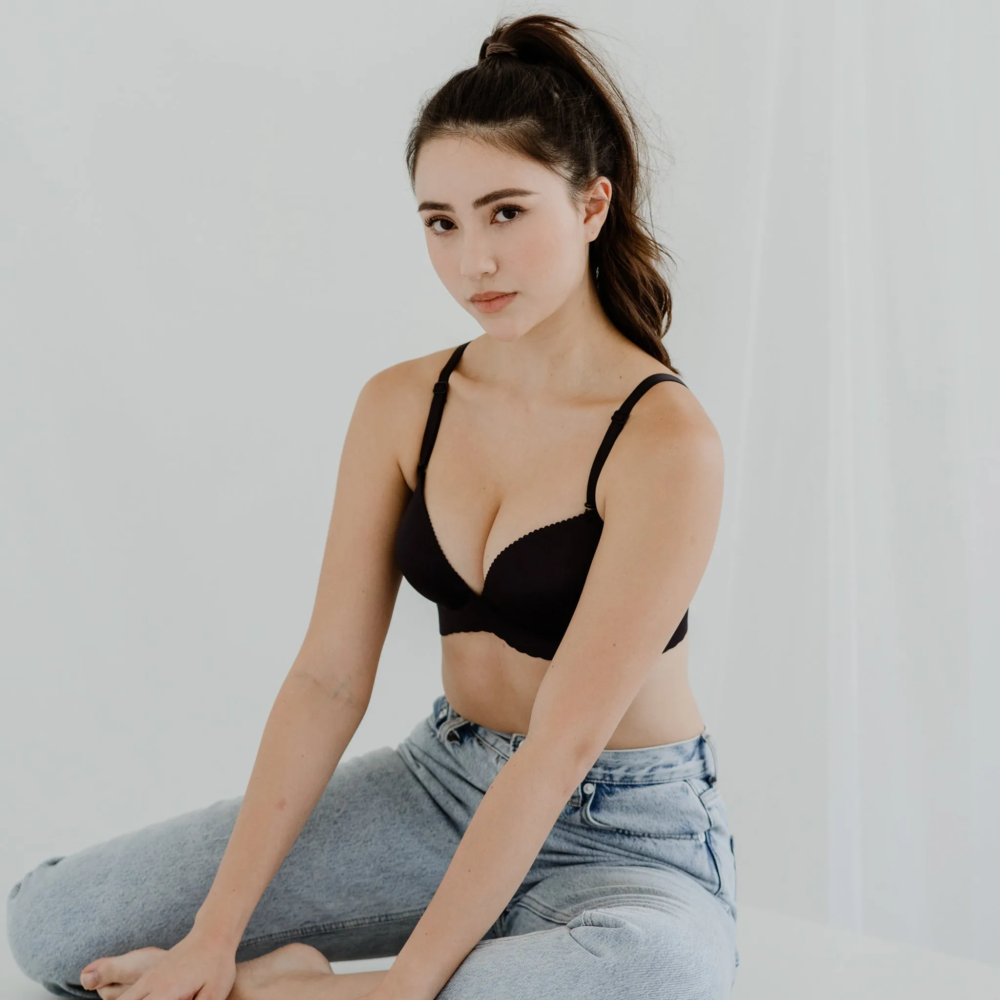 Entice Me! V2.0 Seamless Push Up Wireless Bra in Glossy Black (Size L & XL Only)