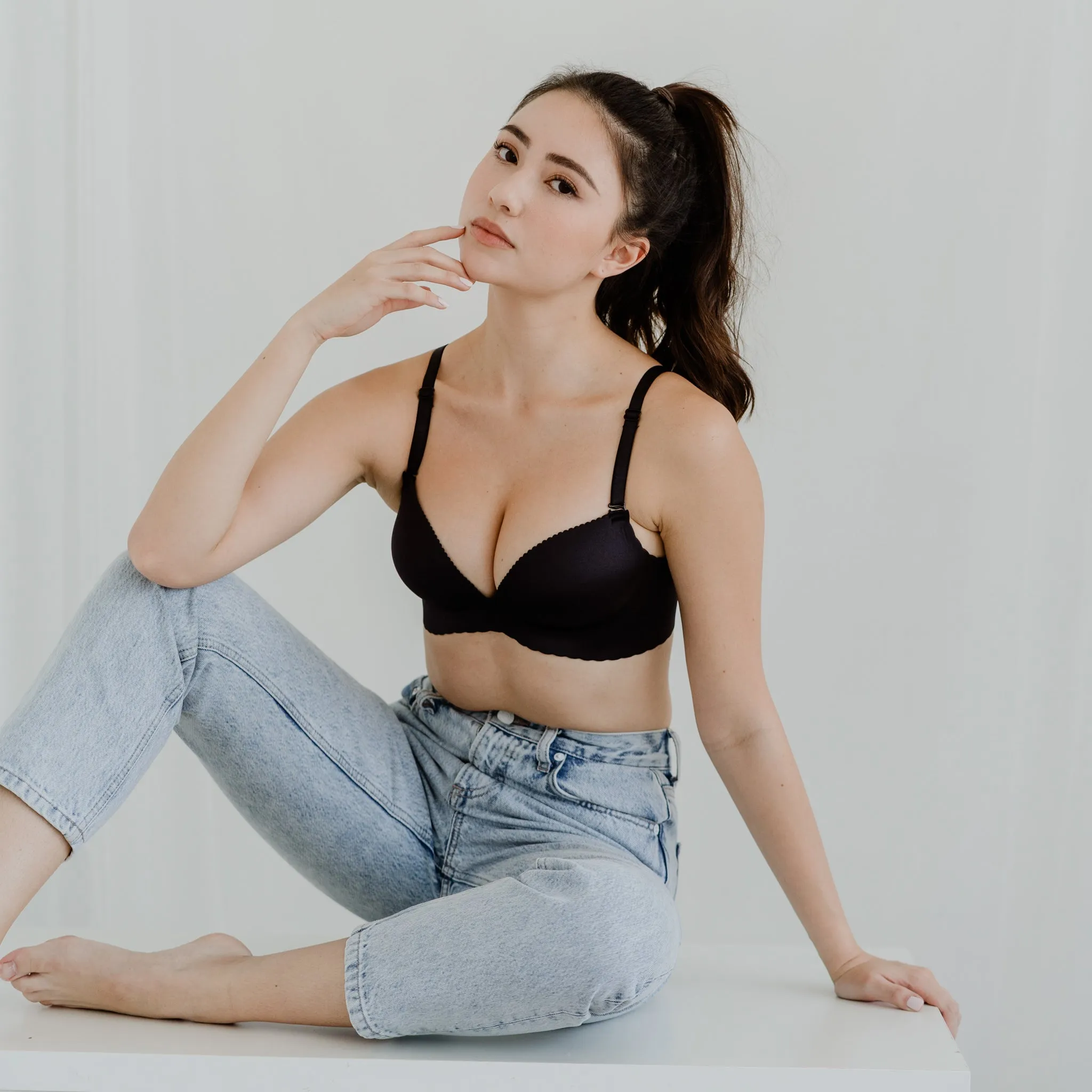 Entice Me! V2.0 Seamless Push Up Wireless Bra in Glossy Black (Size L & XL Only)