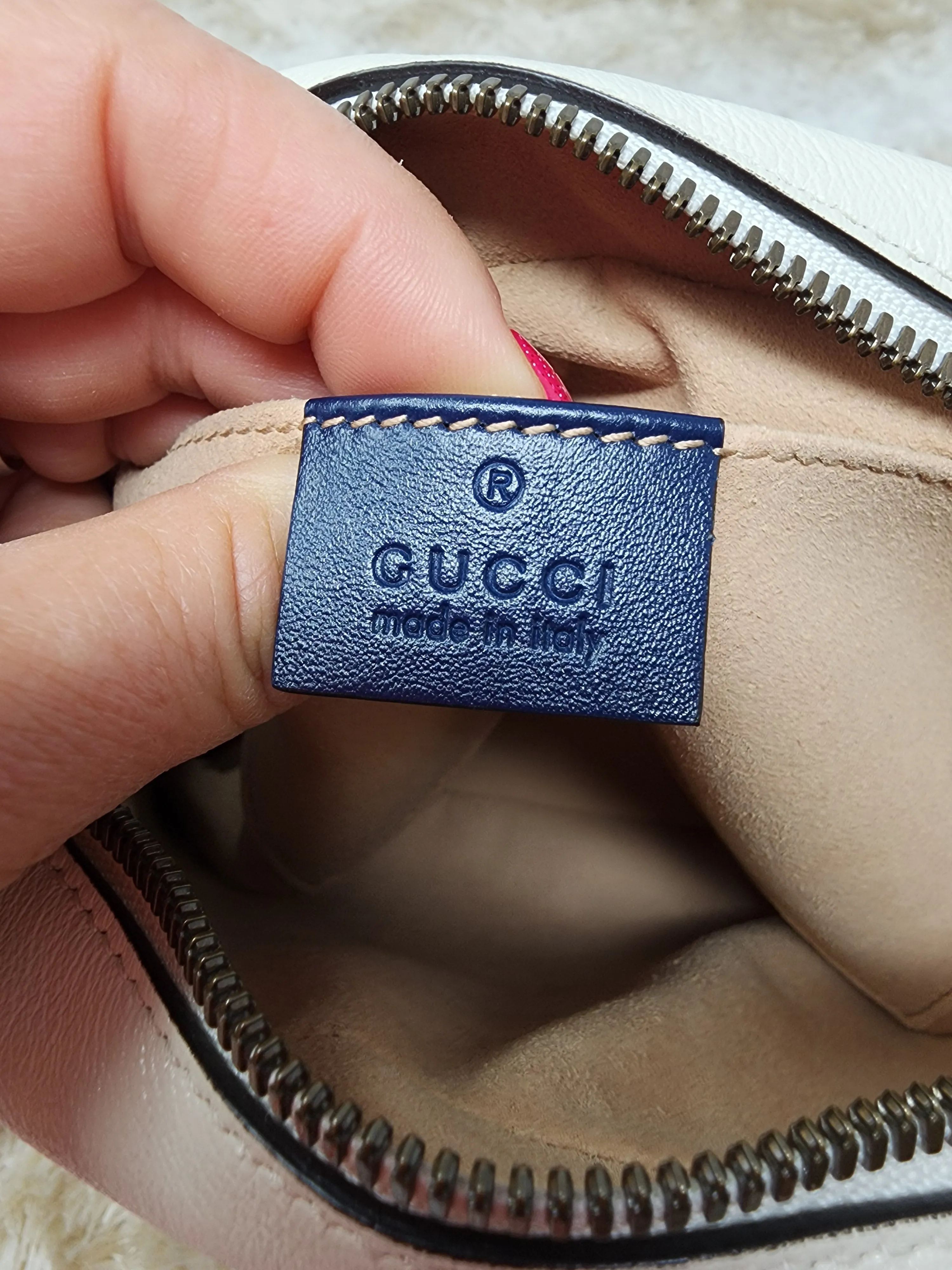 GUCCI MARMONT WHITE/ NAVY SMALL CROSSBODY
