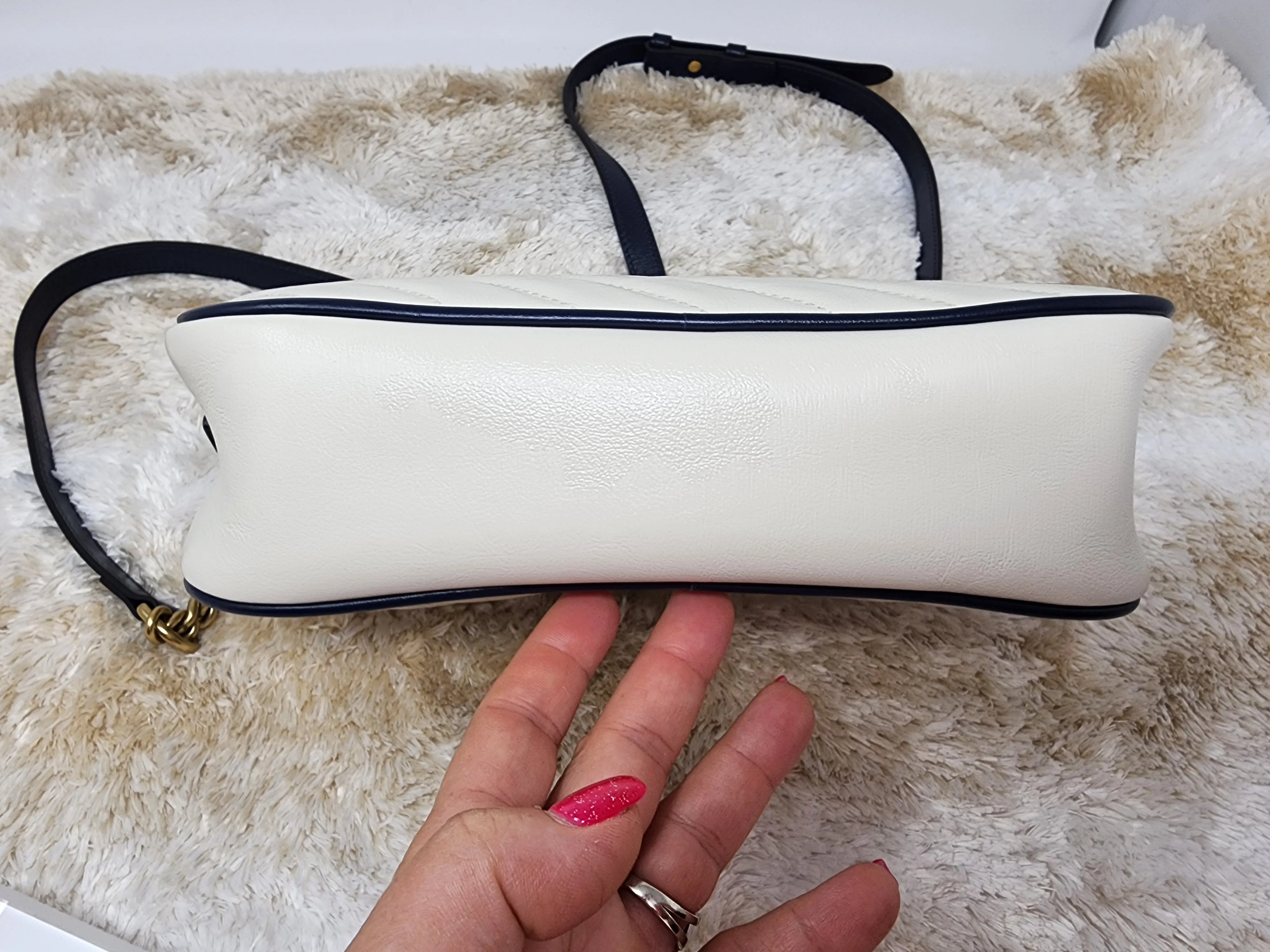 GUCCI MARMONT WHITE/ NAVY SMALL CROSSBODY