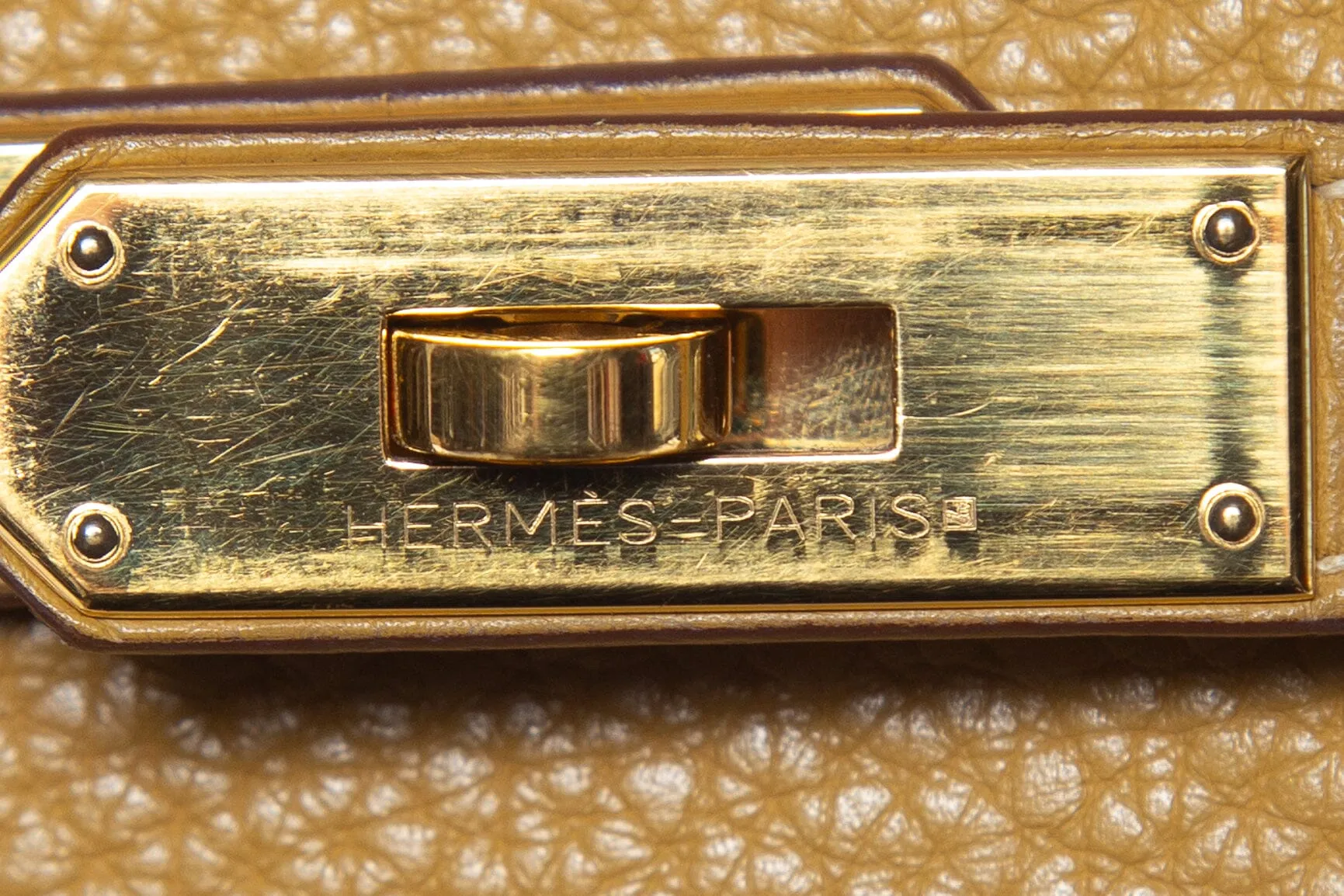 Hermès 2014 Curry Clemence Birkin 35 W/ Gold HW