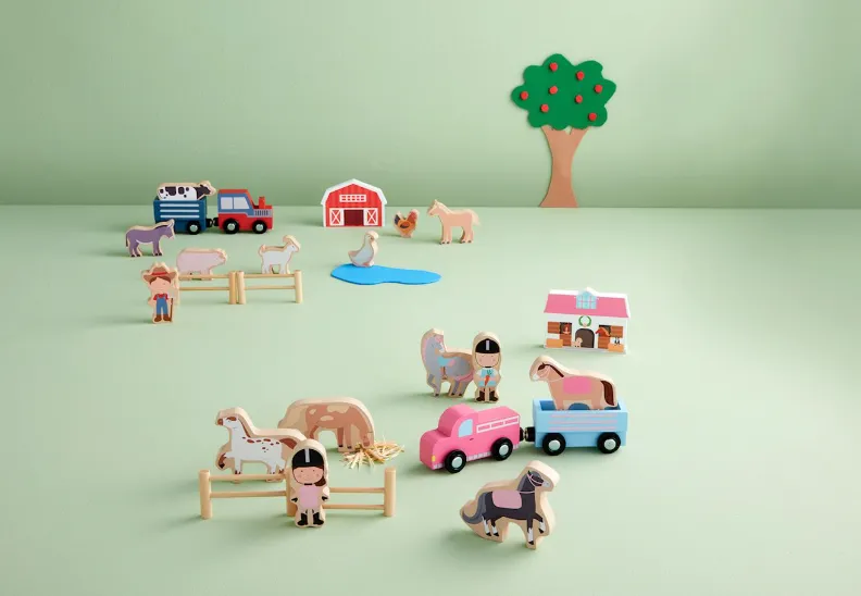 HORSE STABLE TOY SET