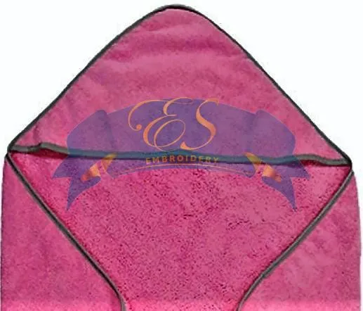 I'm Cute, Mom's Cute, Dad's Lucky Hooded Bath Towel