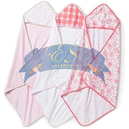 I'm Cute, Mom's Cute, Dad's Lucky Hooded Bath Towel