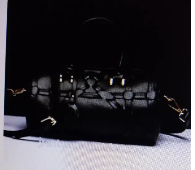 Log Style Leather Shoulder Bag
