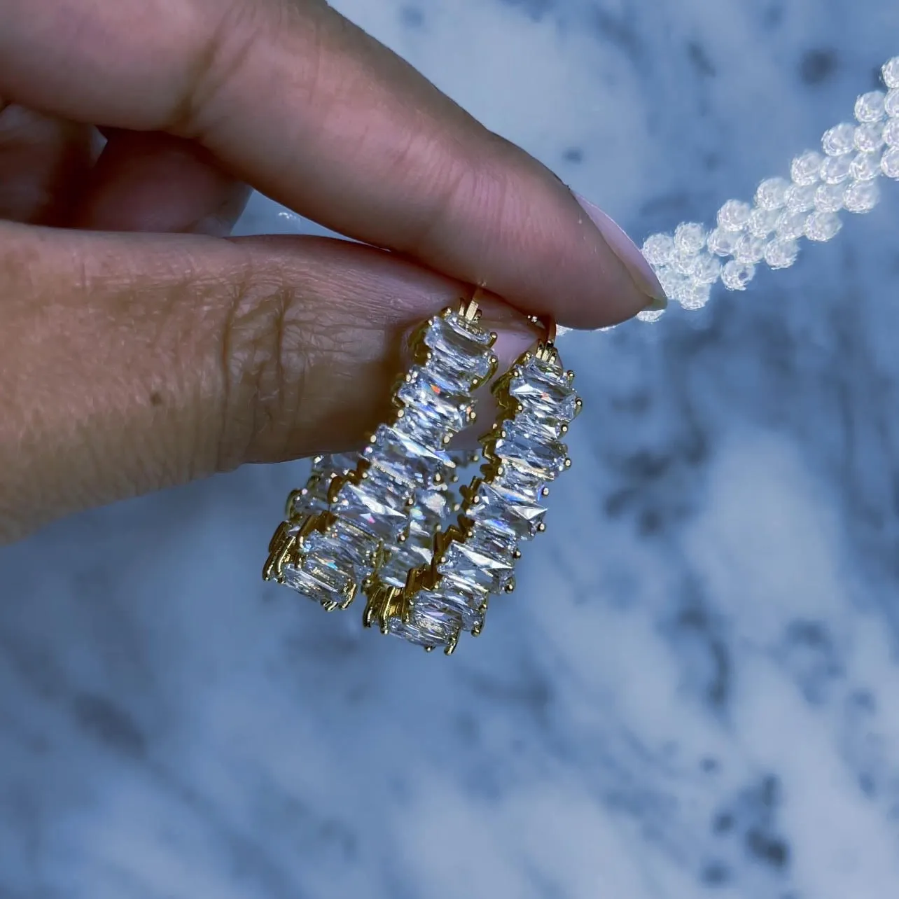 Lujosa - Baguette Hoop Earrings