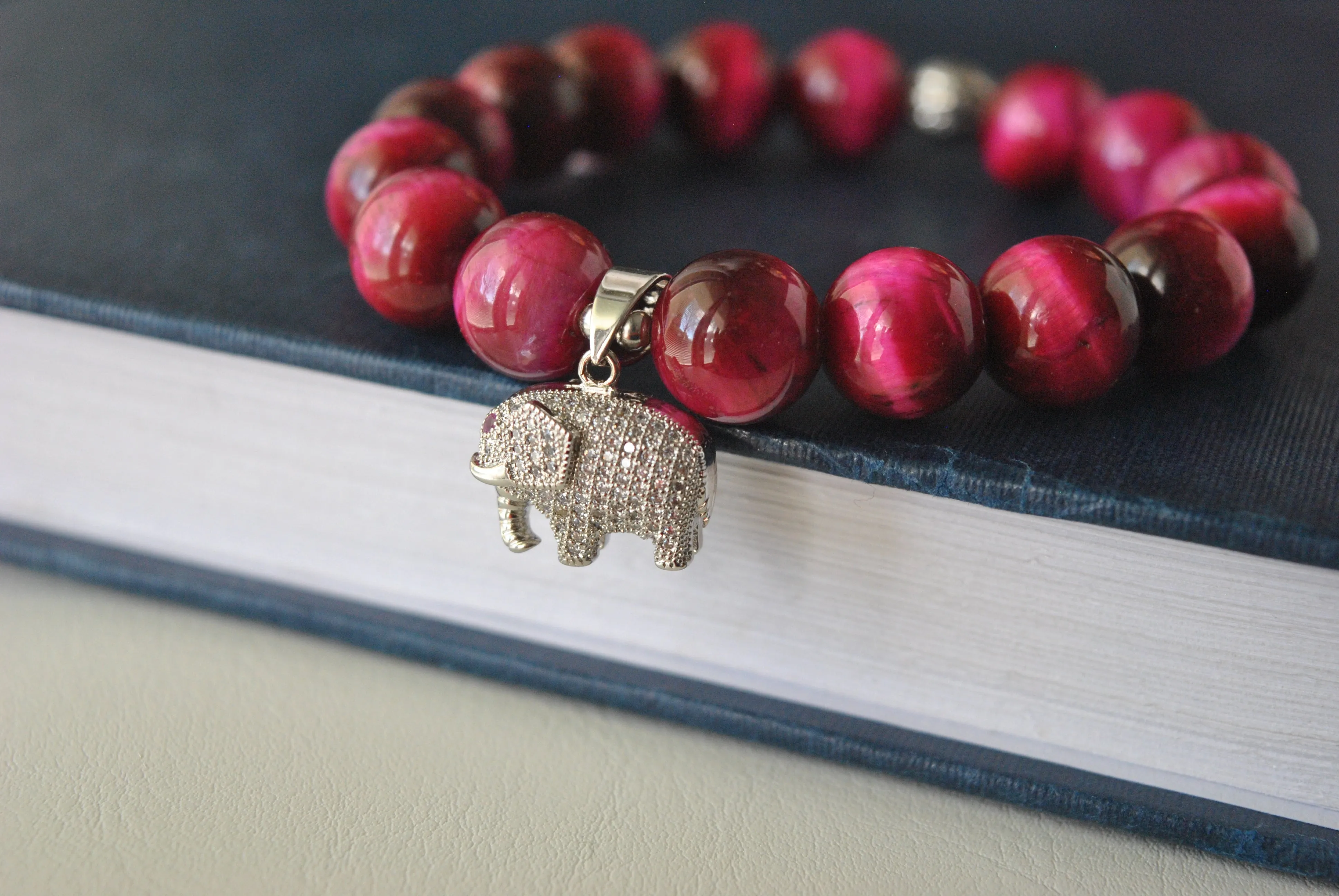 MAGENTA TIGER EYE, WHITE ONYX AND LEATHER STRETCHY BRACELETS