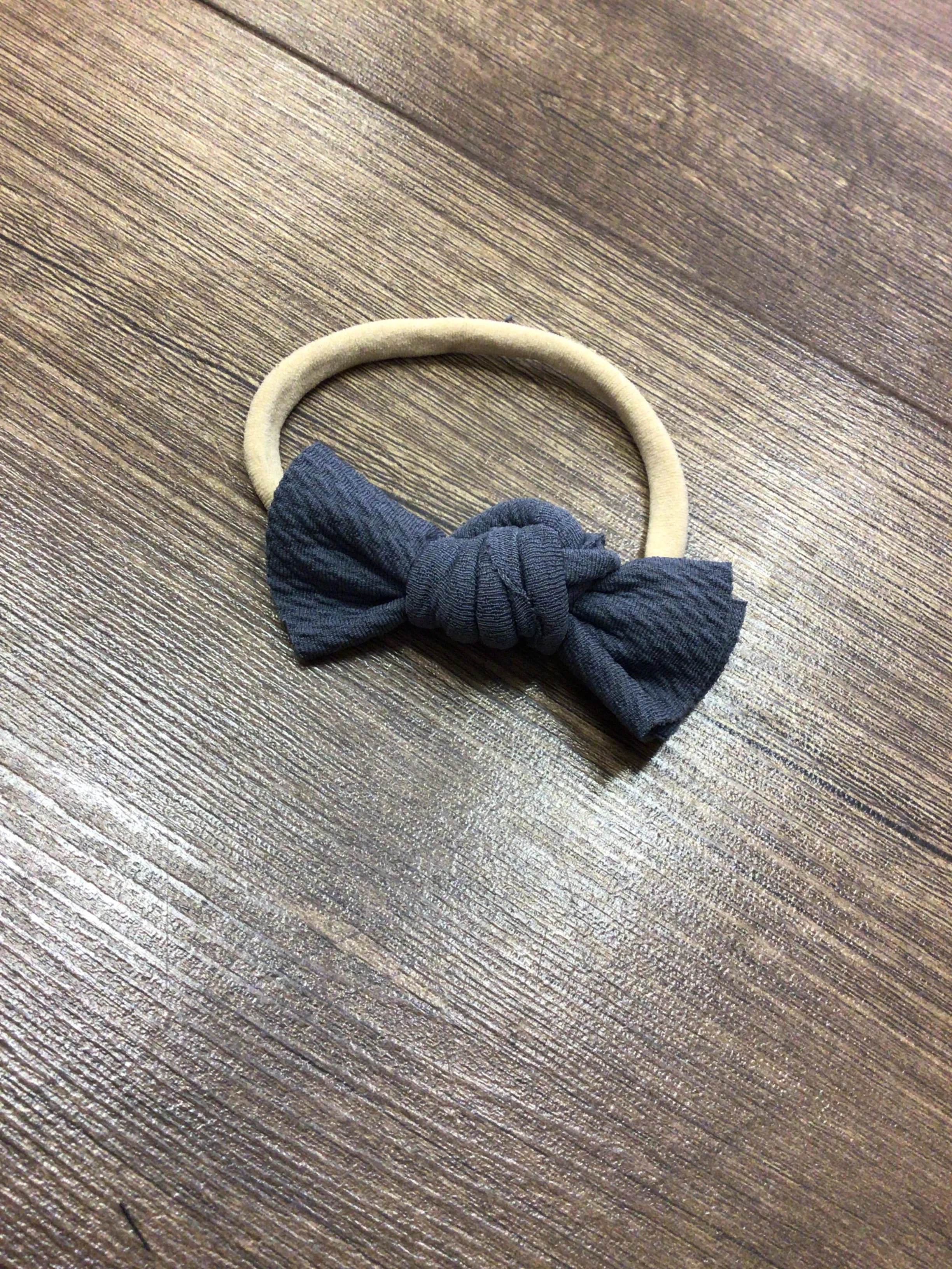 Messy Knot Nylon - Grey