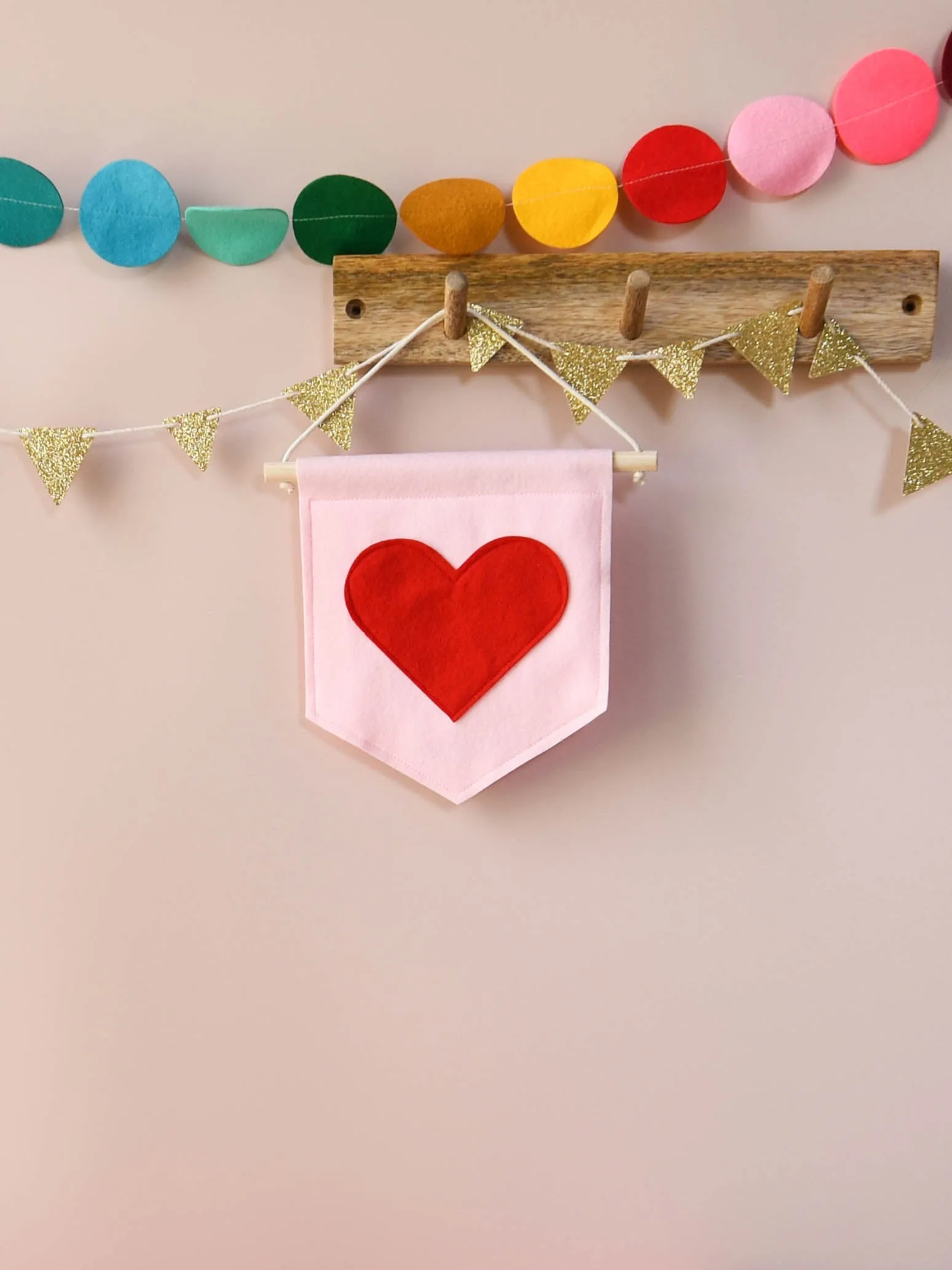 Mini Felt heart Banner