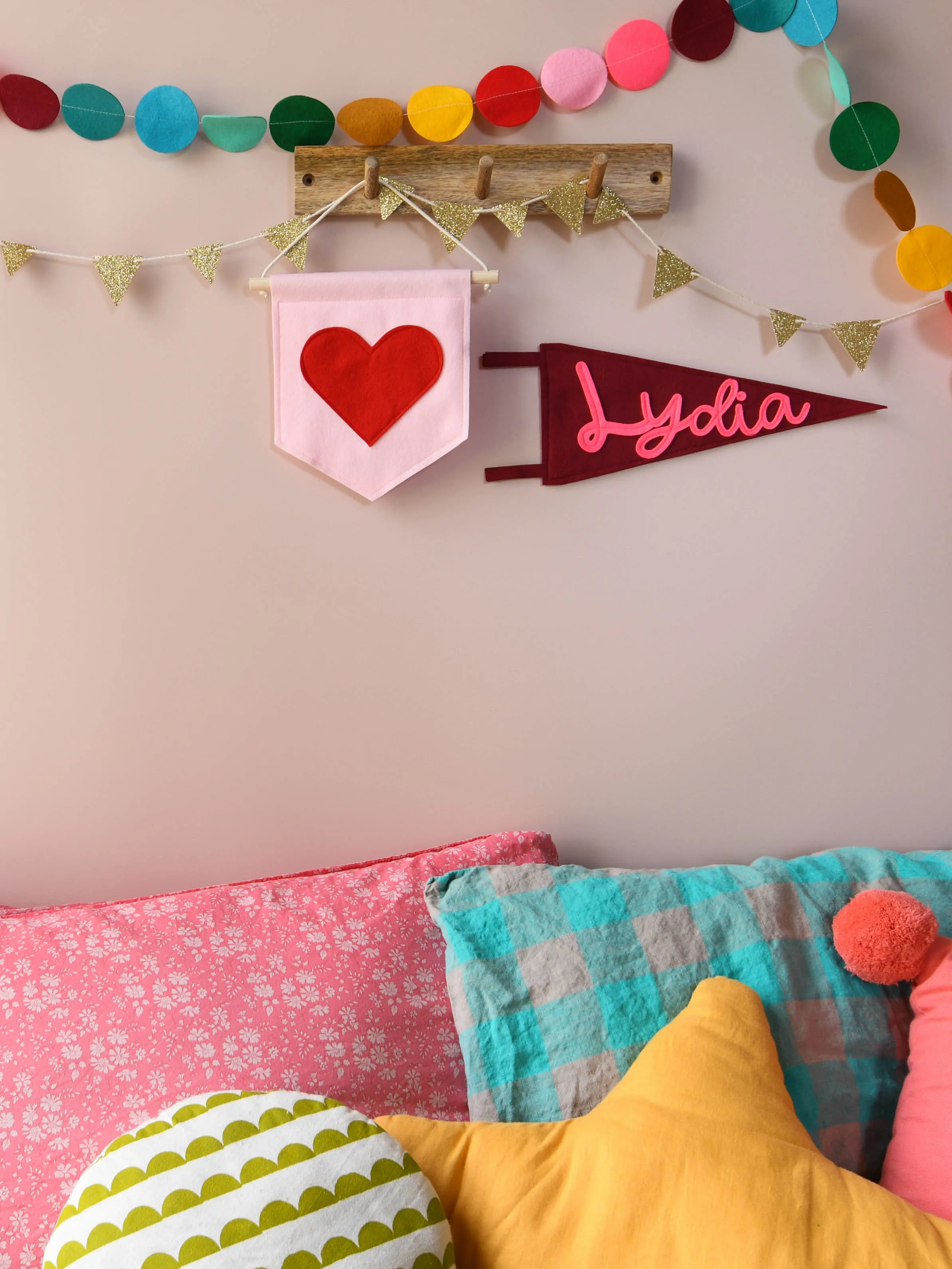 Mini Felt heart Banner