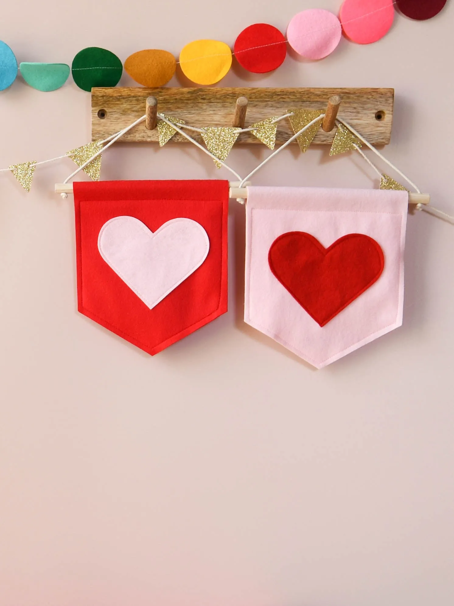 Mini Felt heart Banner