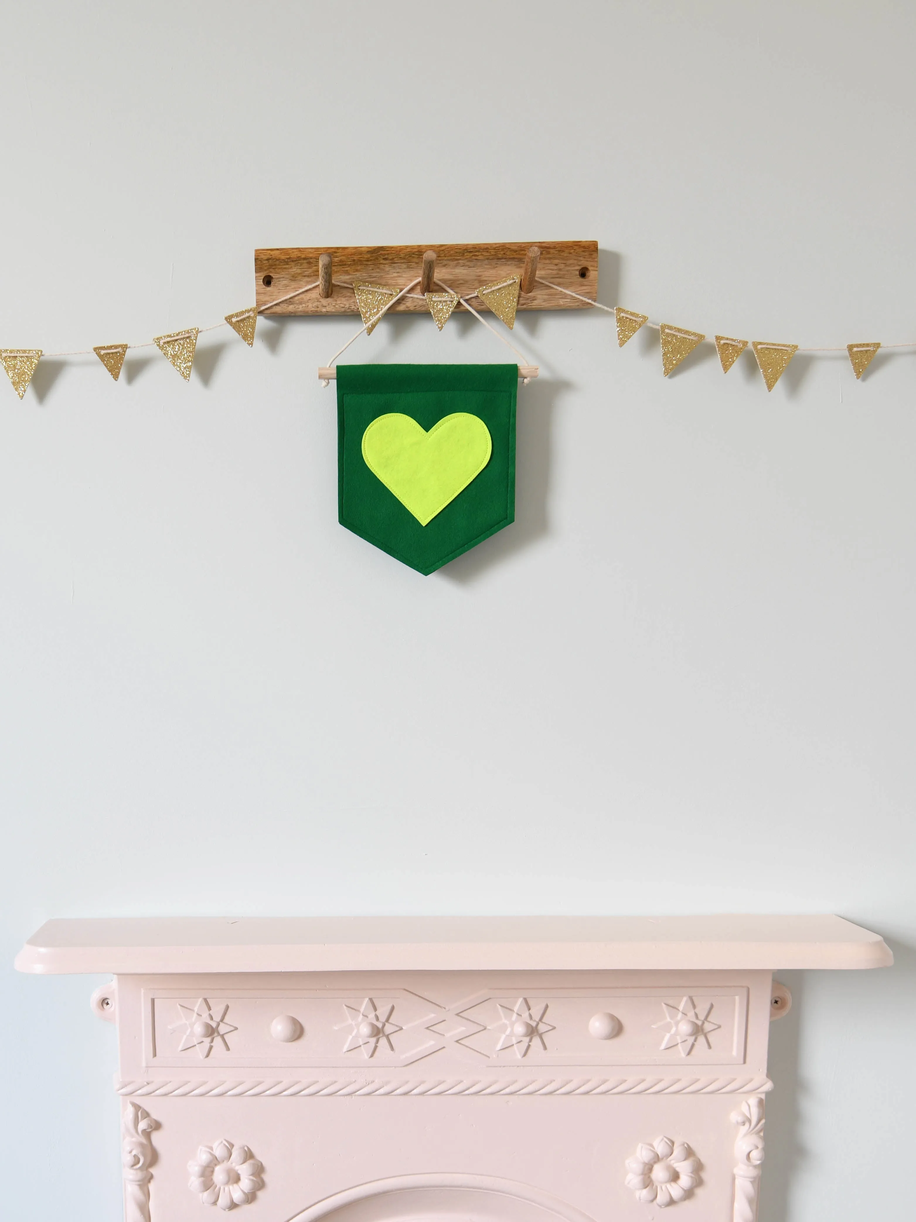 Mini Felt heart Banner