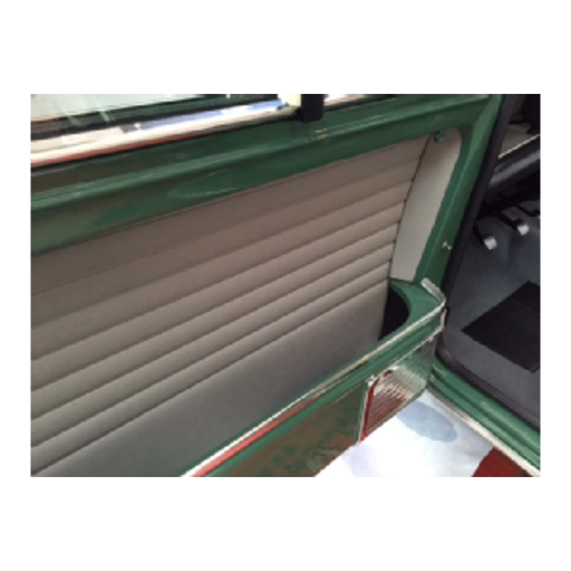 MKI & II MINI SALOON & TRAVELLER FRONT DOOR FILLET PANELS - 1 PAIR