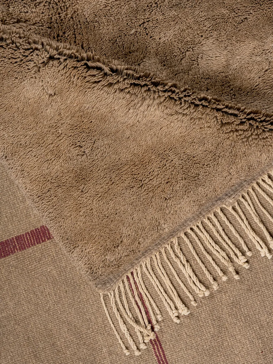 M'rirt's Earthy Hued Recessed Lines