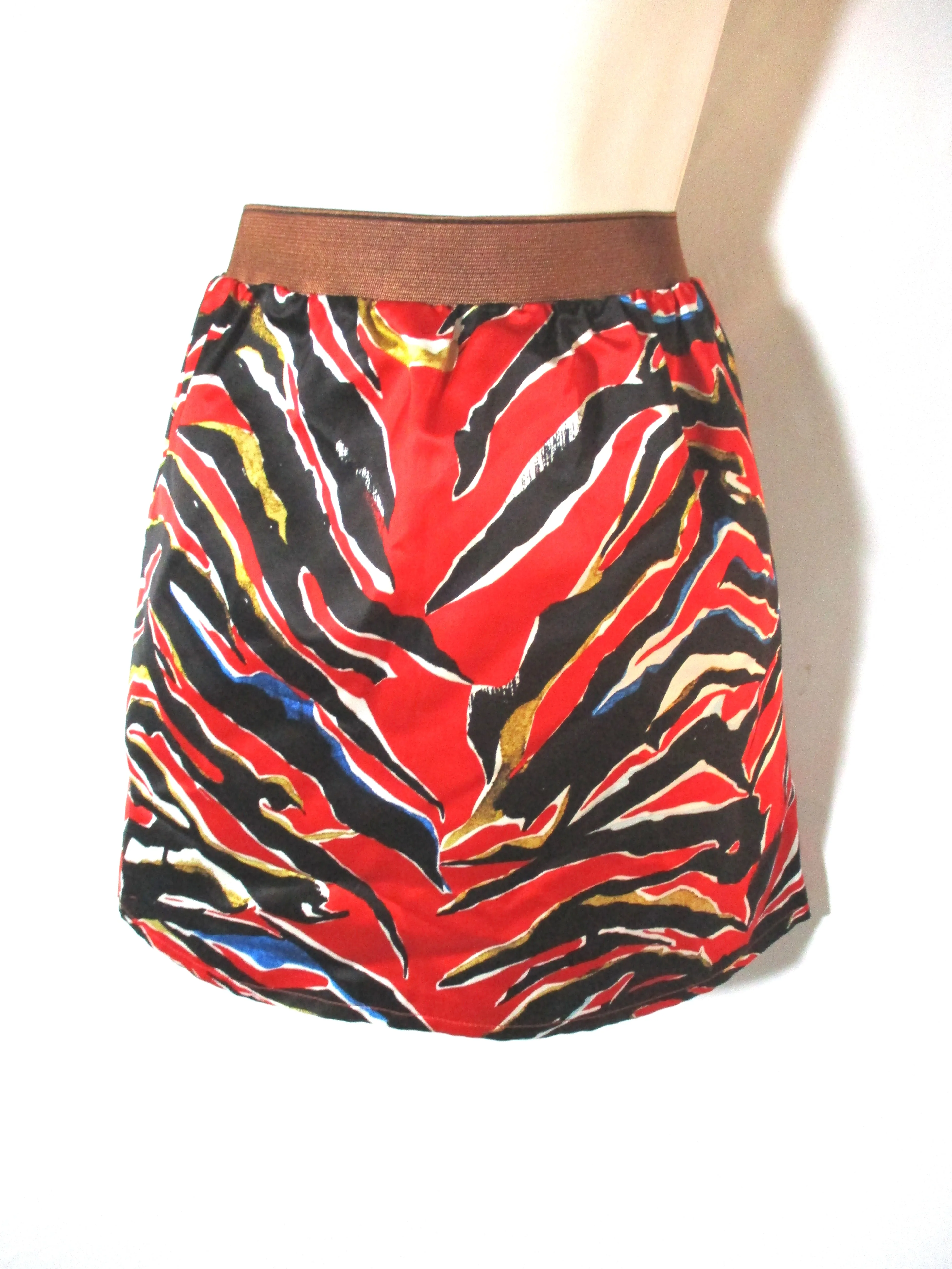 NEW BALENCIAGA Mini Skirt 38 RED BLACK TIGER STRIPE NWT WOMENS