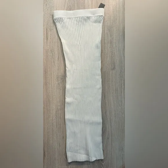 NWT BCBGMAXAZRIA Rib Sweater Skirt Gardenia Small