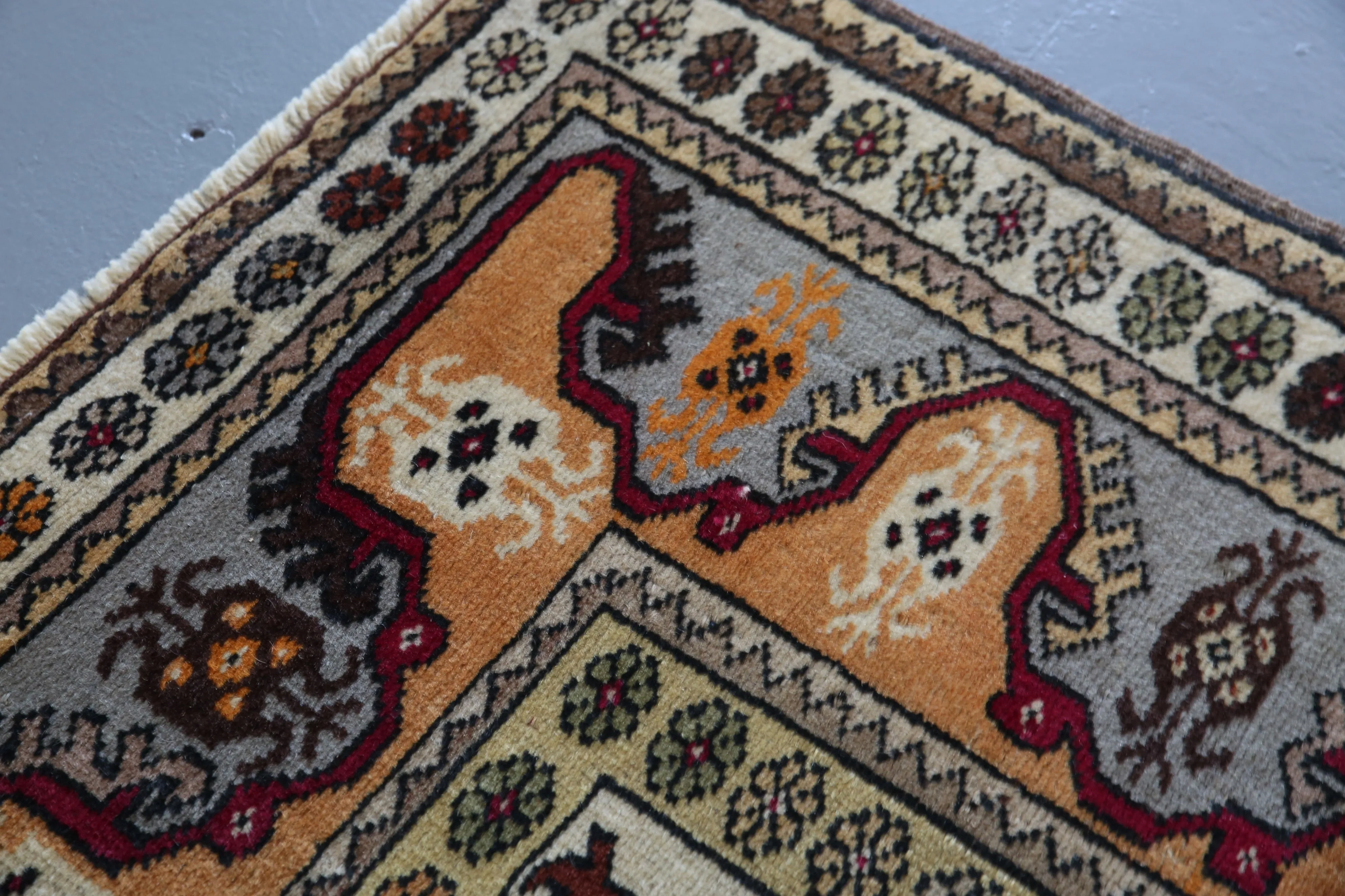 Old Milas Rug 3.9ftx7ft