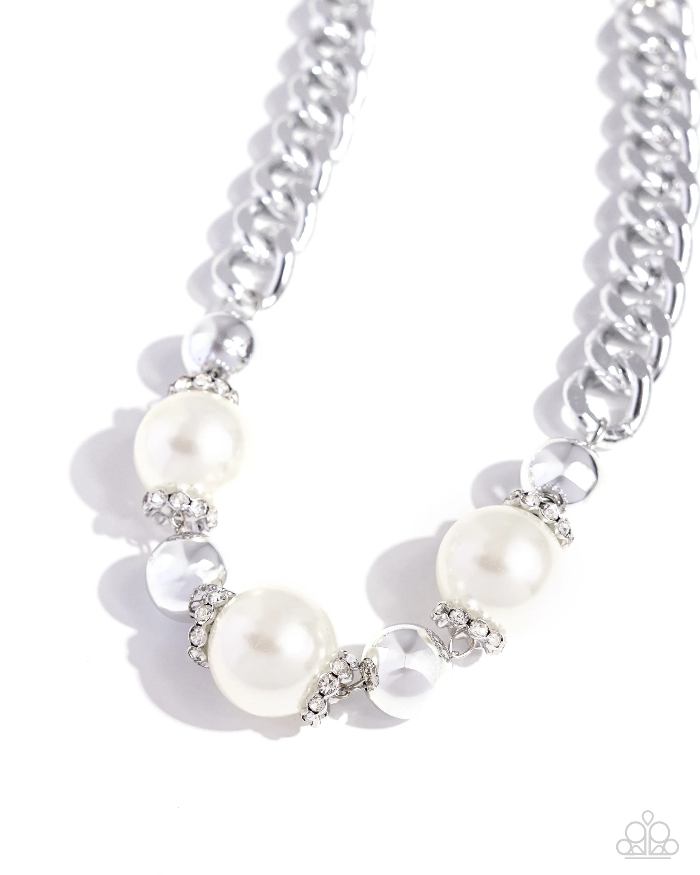 Paparazzi Generously Glossy Necklace White