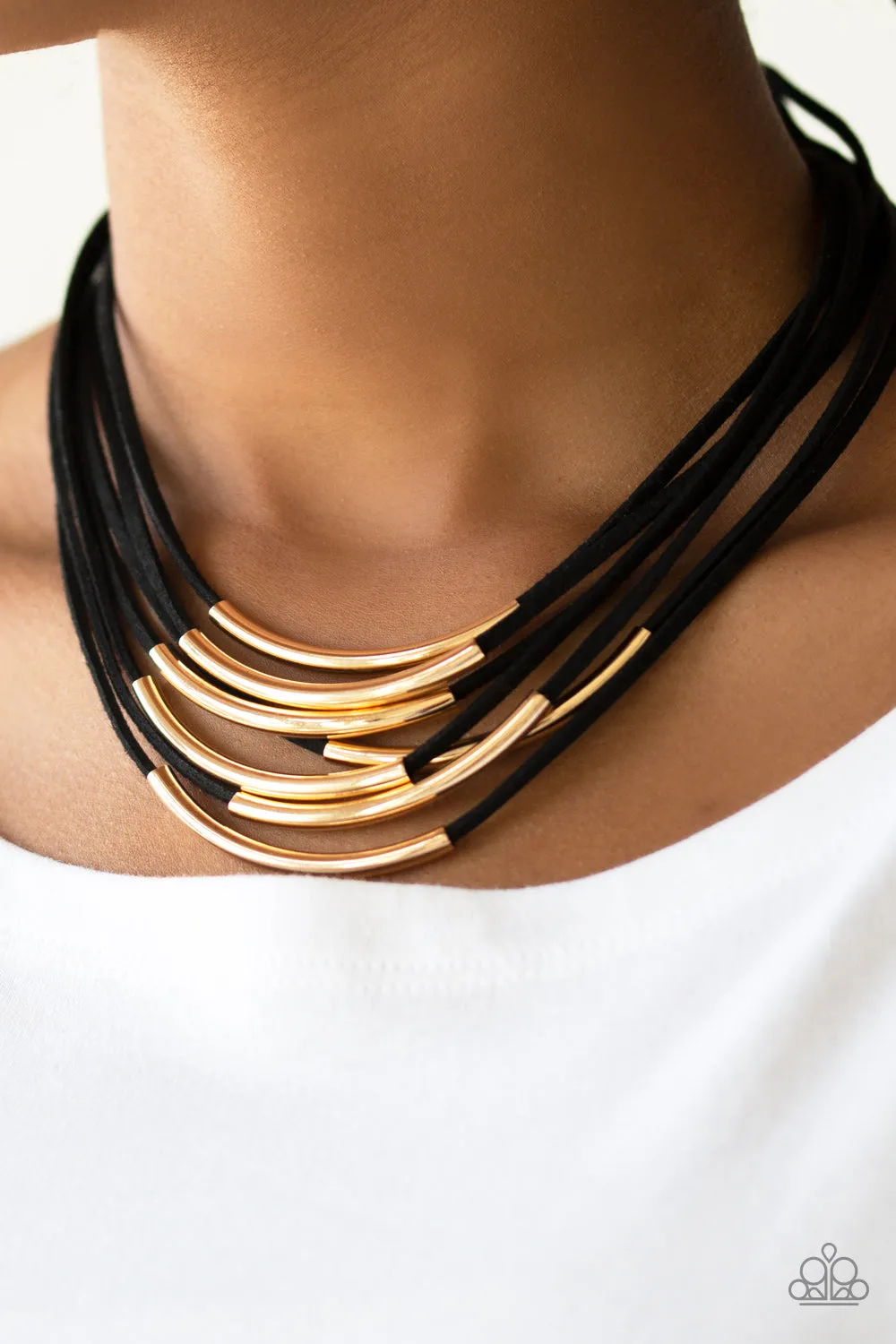 Paparazzi - Walk The WALKABOUT - Gold Necklace